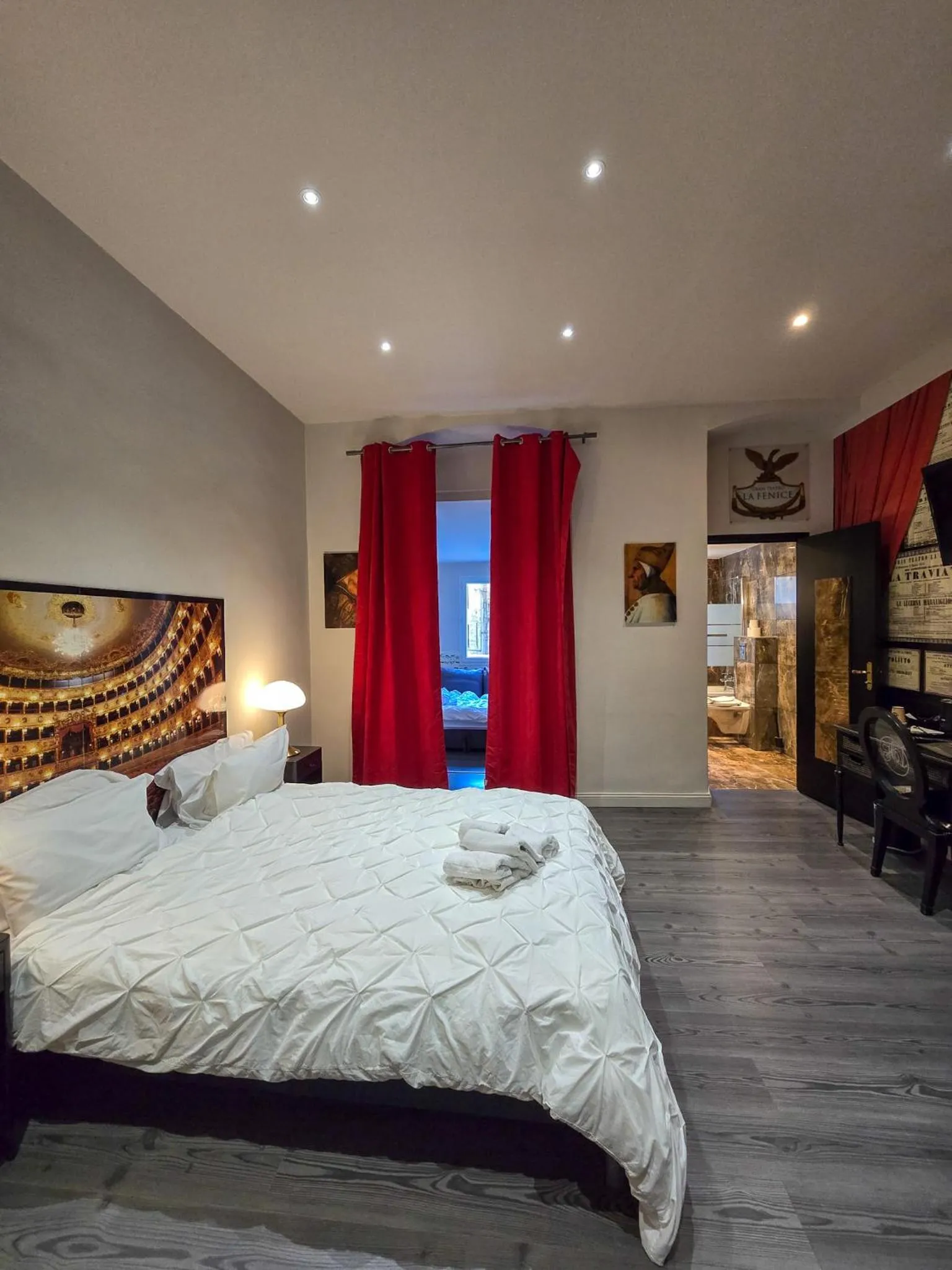 Shower, Bed in Hôtel Les Voyageurs