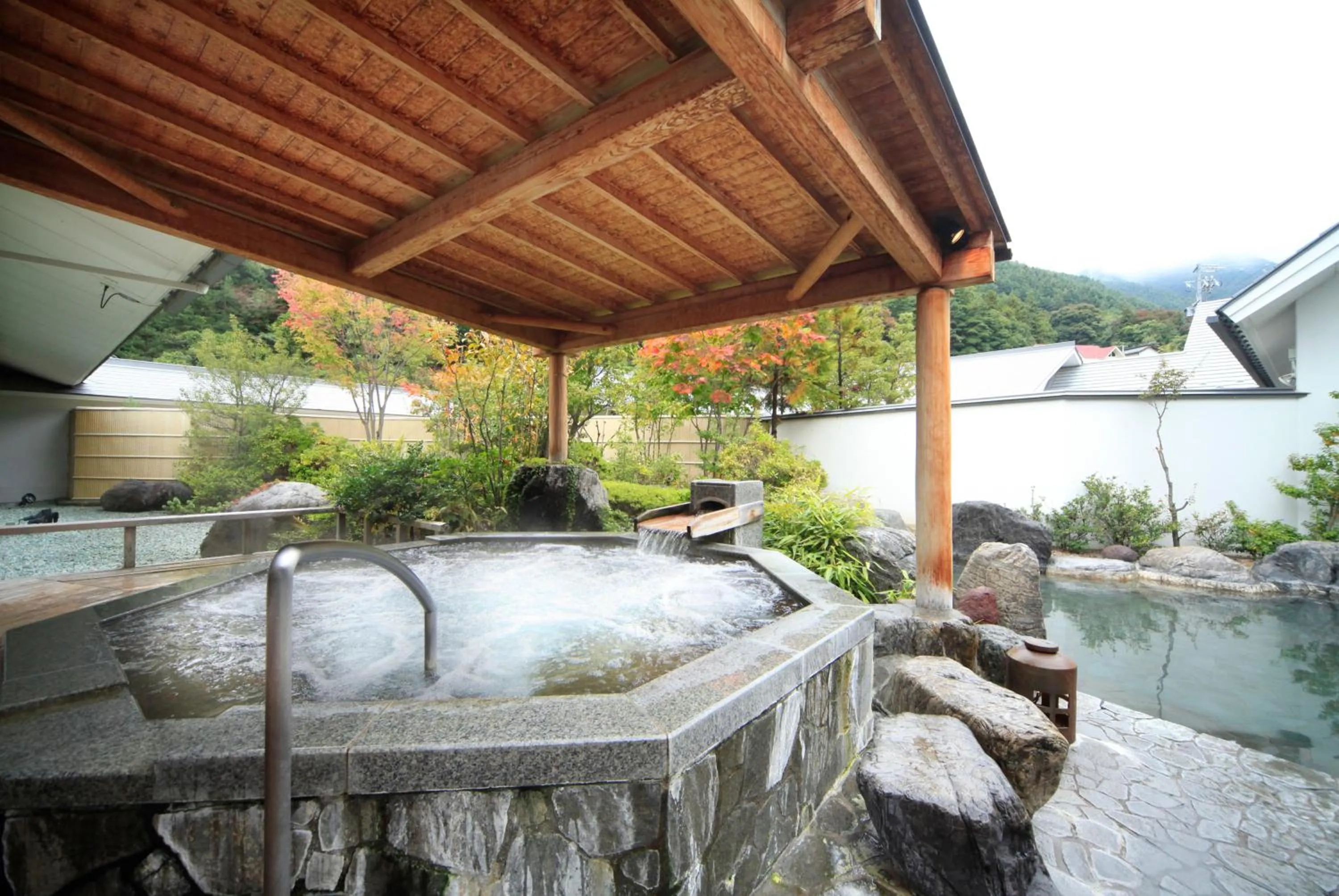 Hot Spring Bath in Shoho