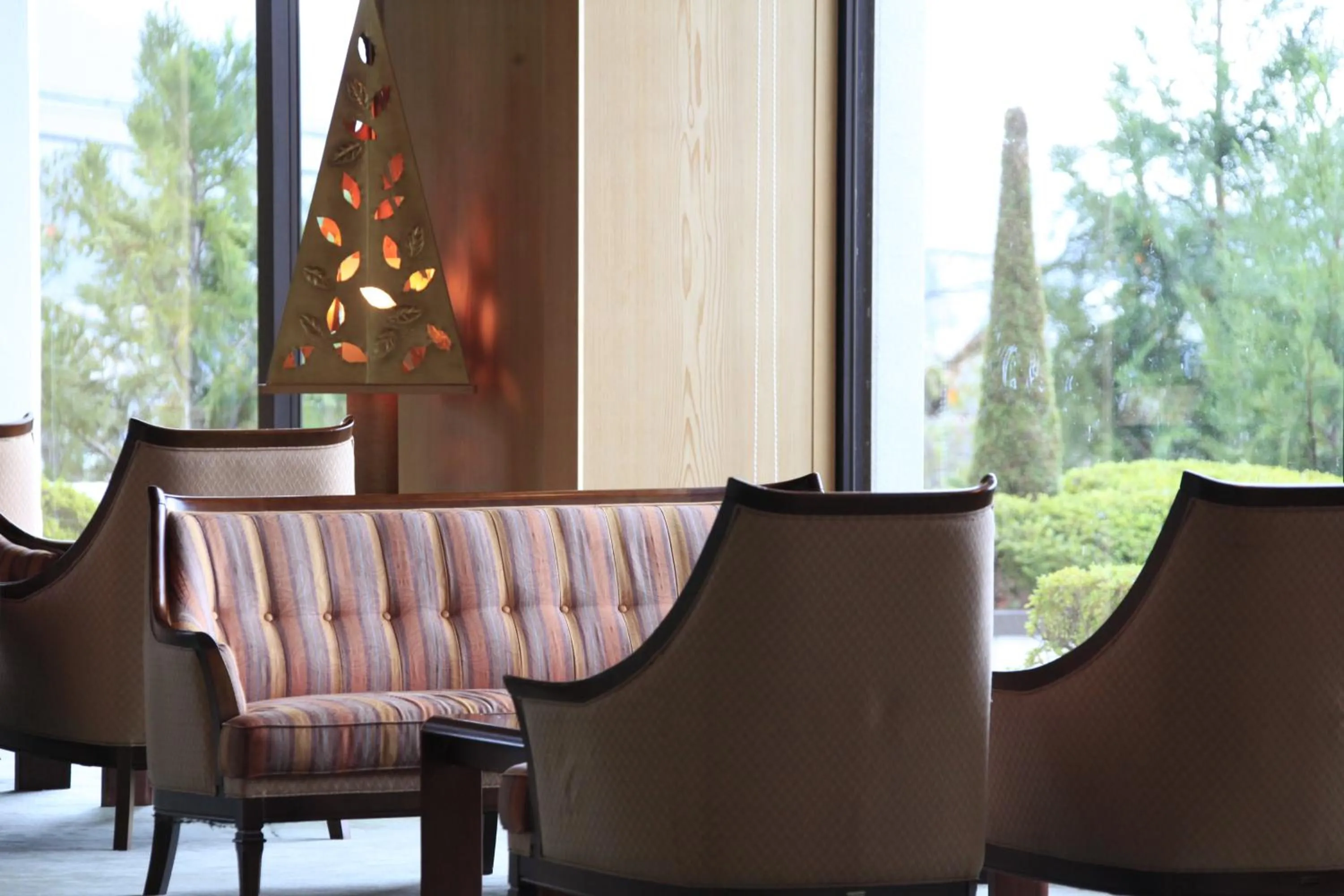 Communal lounge/ TV room in Shoho