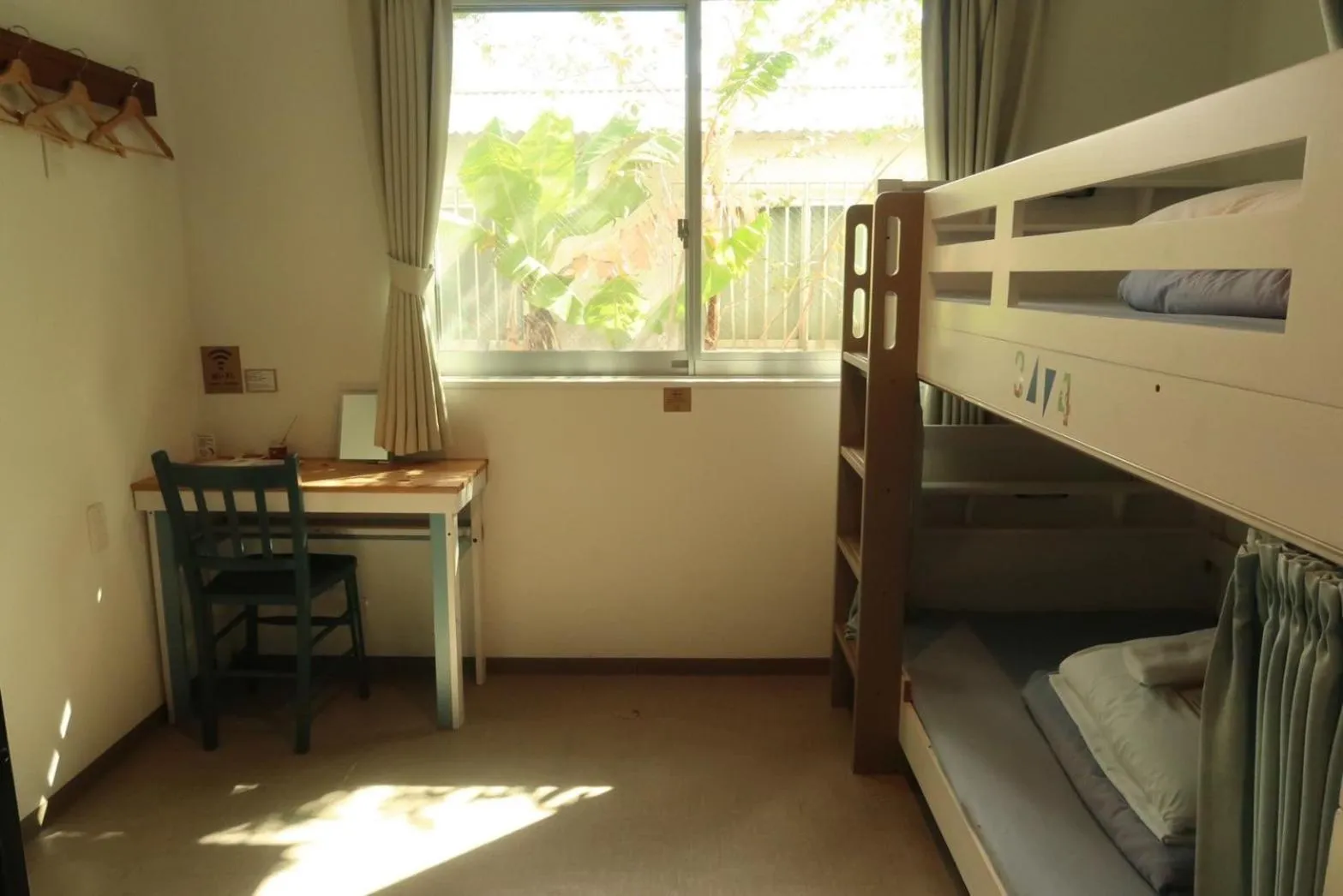 Bed in HOSTEL SunTerrace Ishigaki