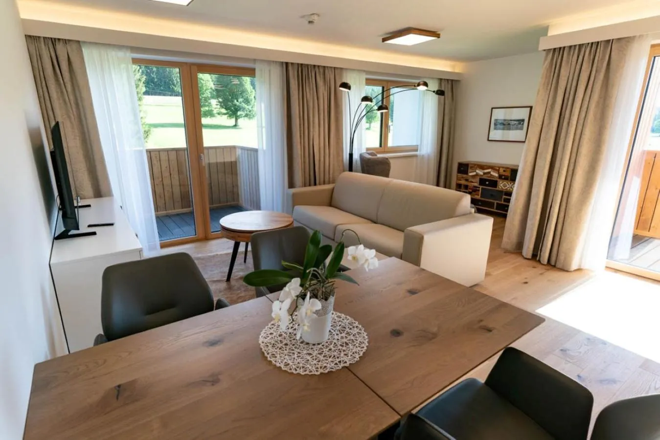 TV and multimedia in Waldrand Apartments