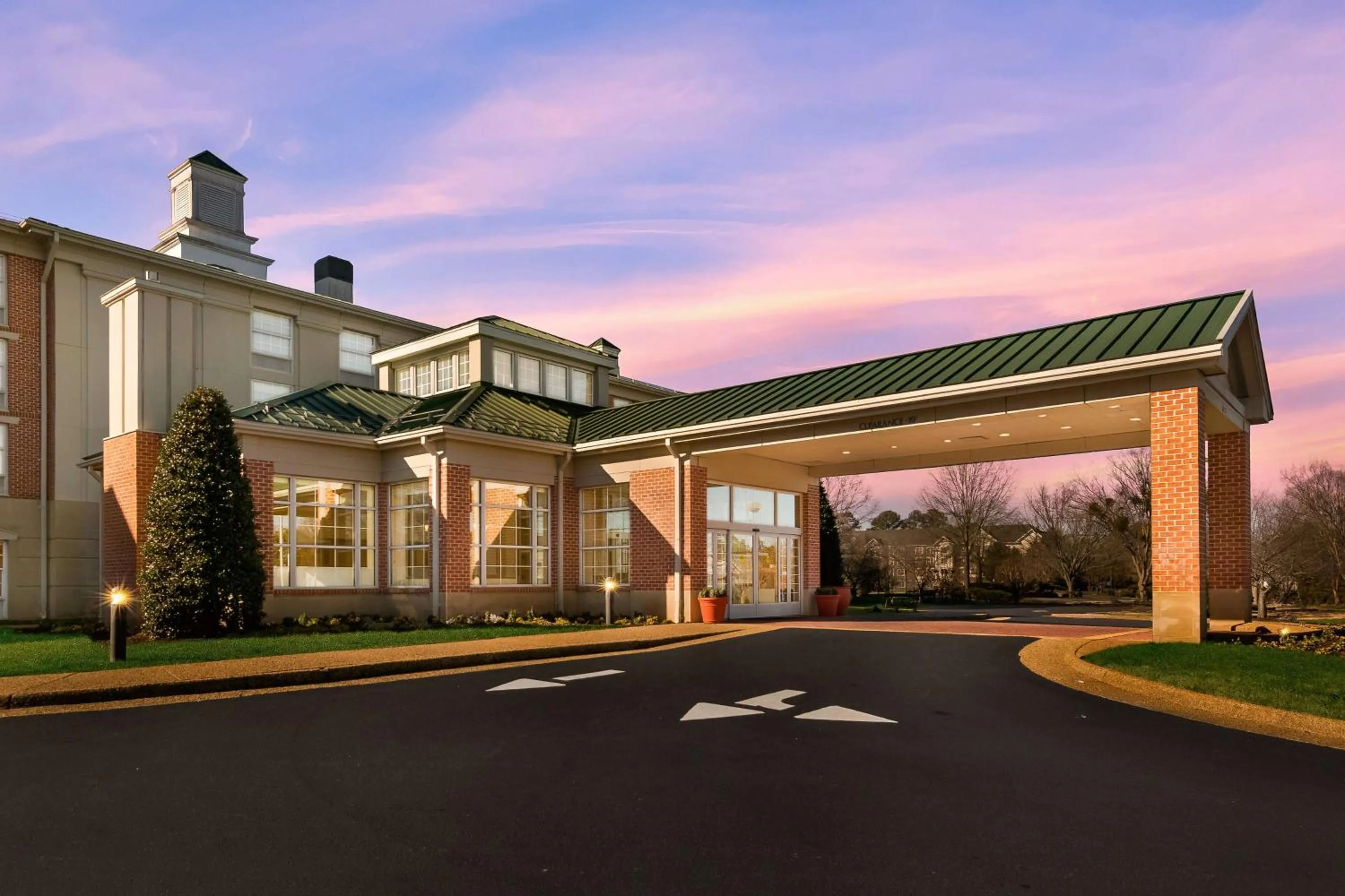 Property building in Hilton Garden Inn Williamsburg