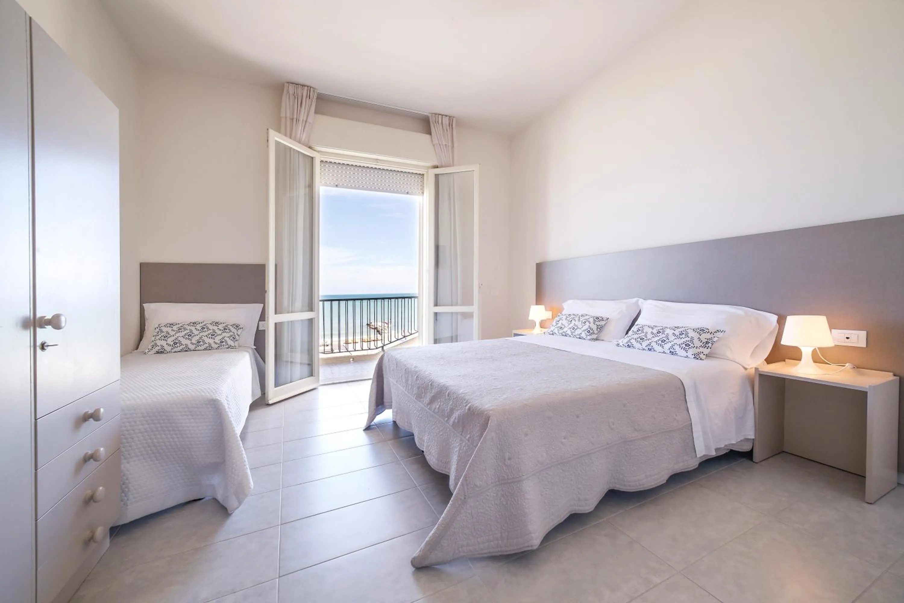 Hotel Ambasciatori Beach Front Breakfast e Brunch XXL fino alle 12 30