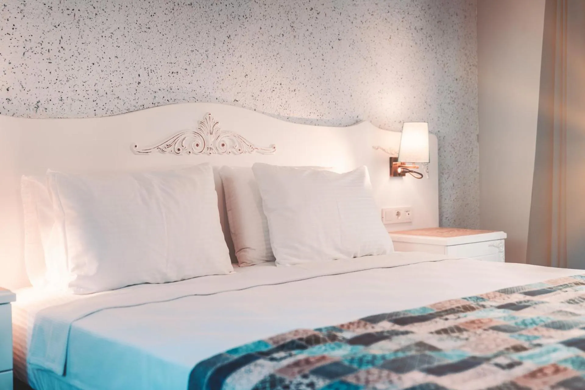 Bed in Hotel Karbel Sun