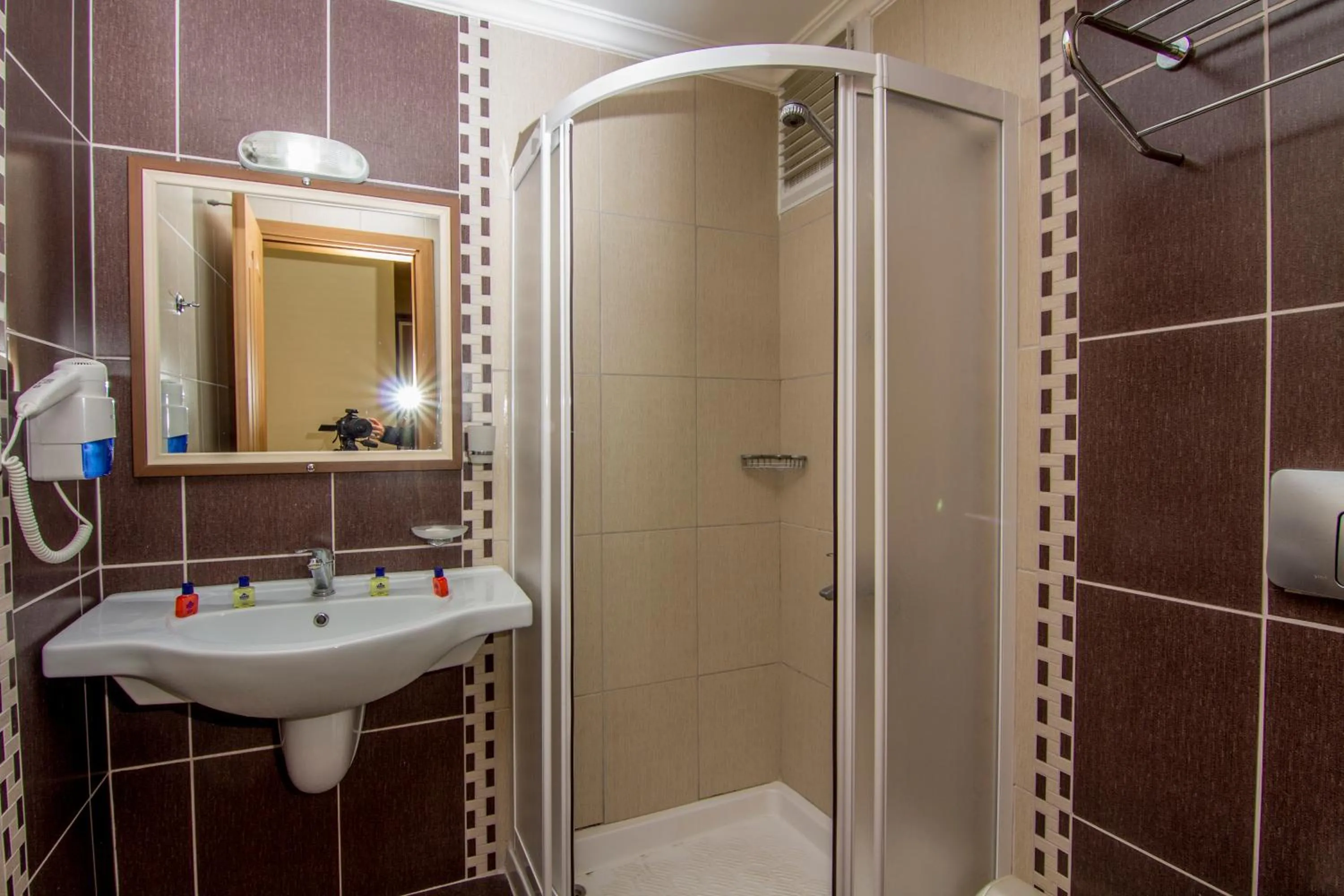 Bathroom in Hotel Karbel Sun