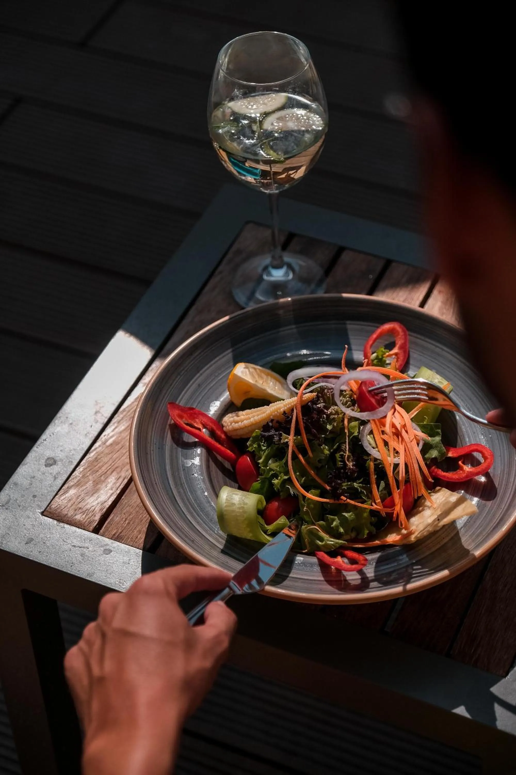 Restaurant/places to eat in Hotel Karbel Sun