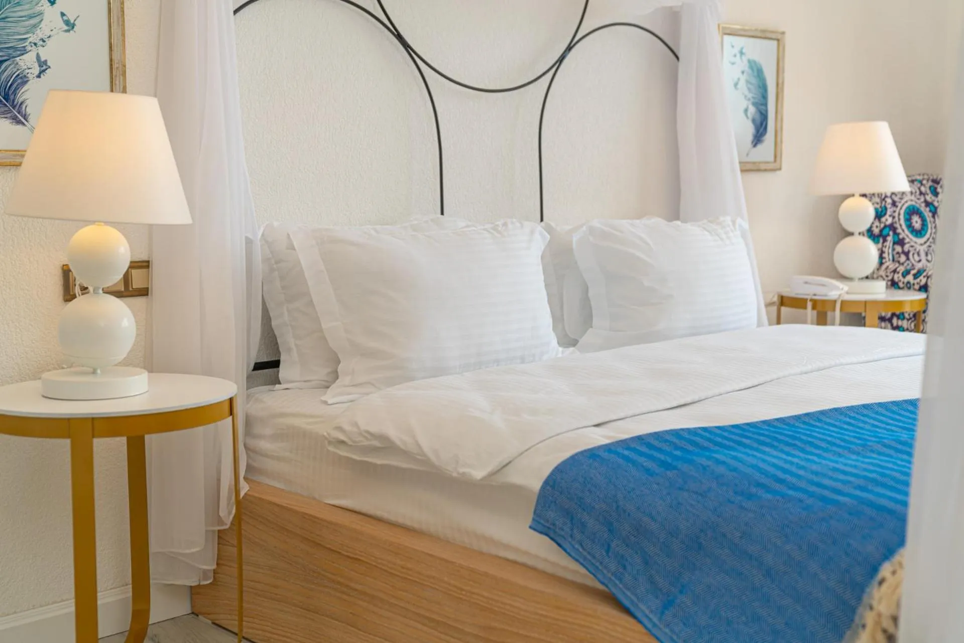 Bed in Hotel Karbel Sun