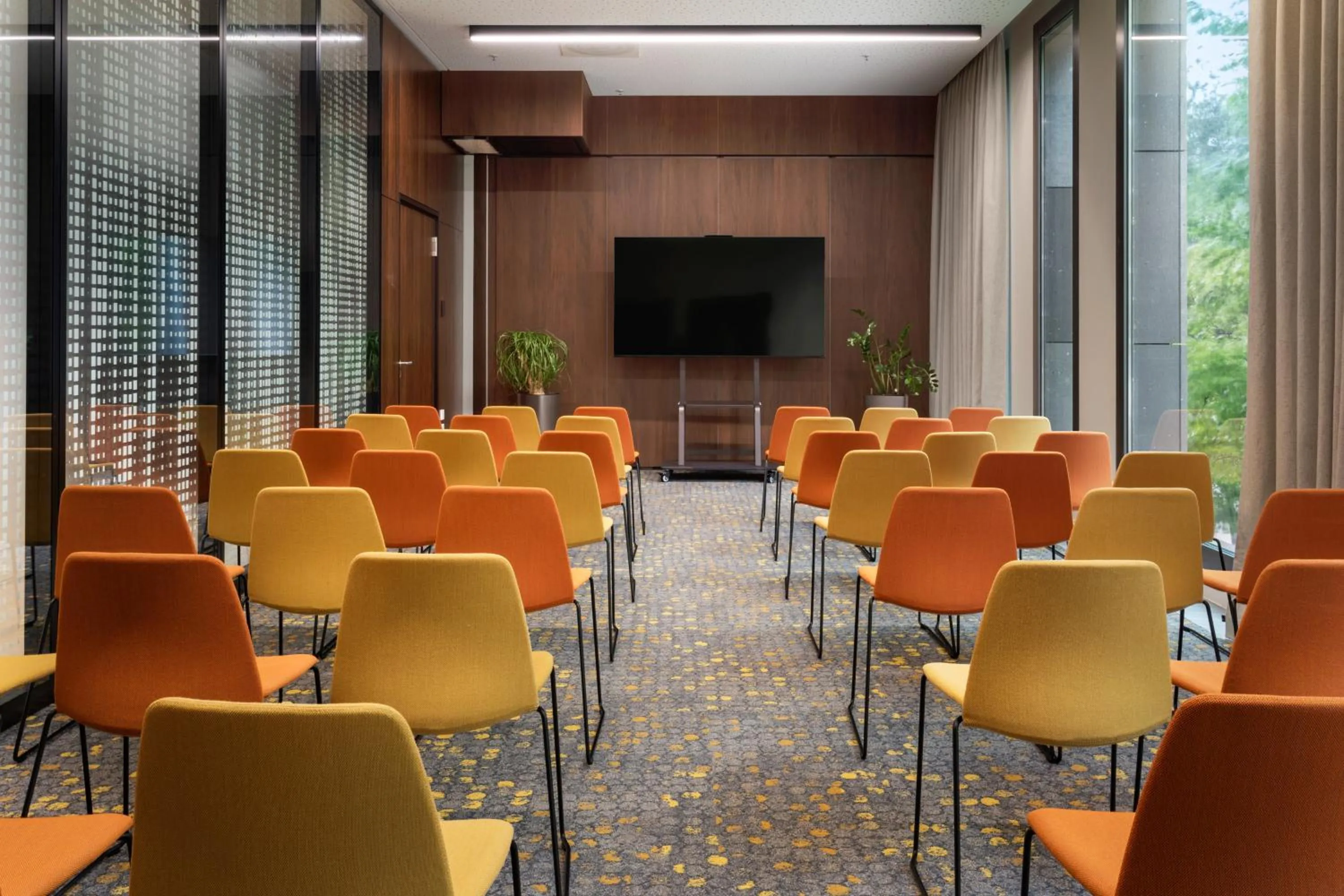 Communal lounge/ TV room in Melia Luxembourg
