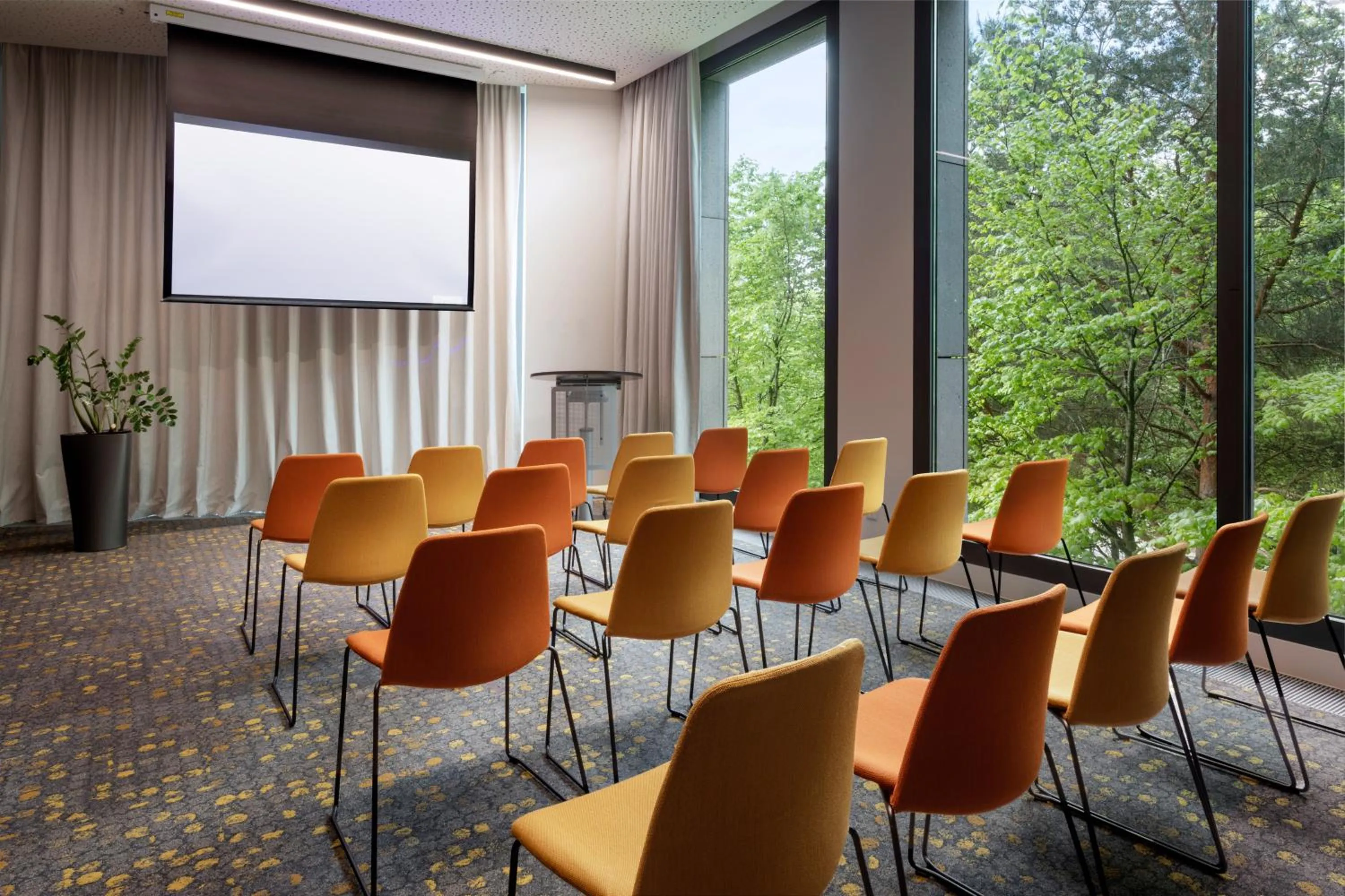 Garden in Melia Luxembourg