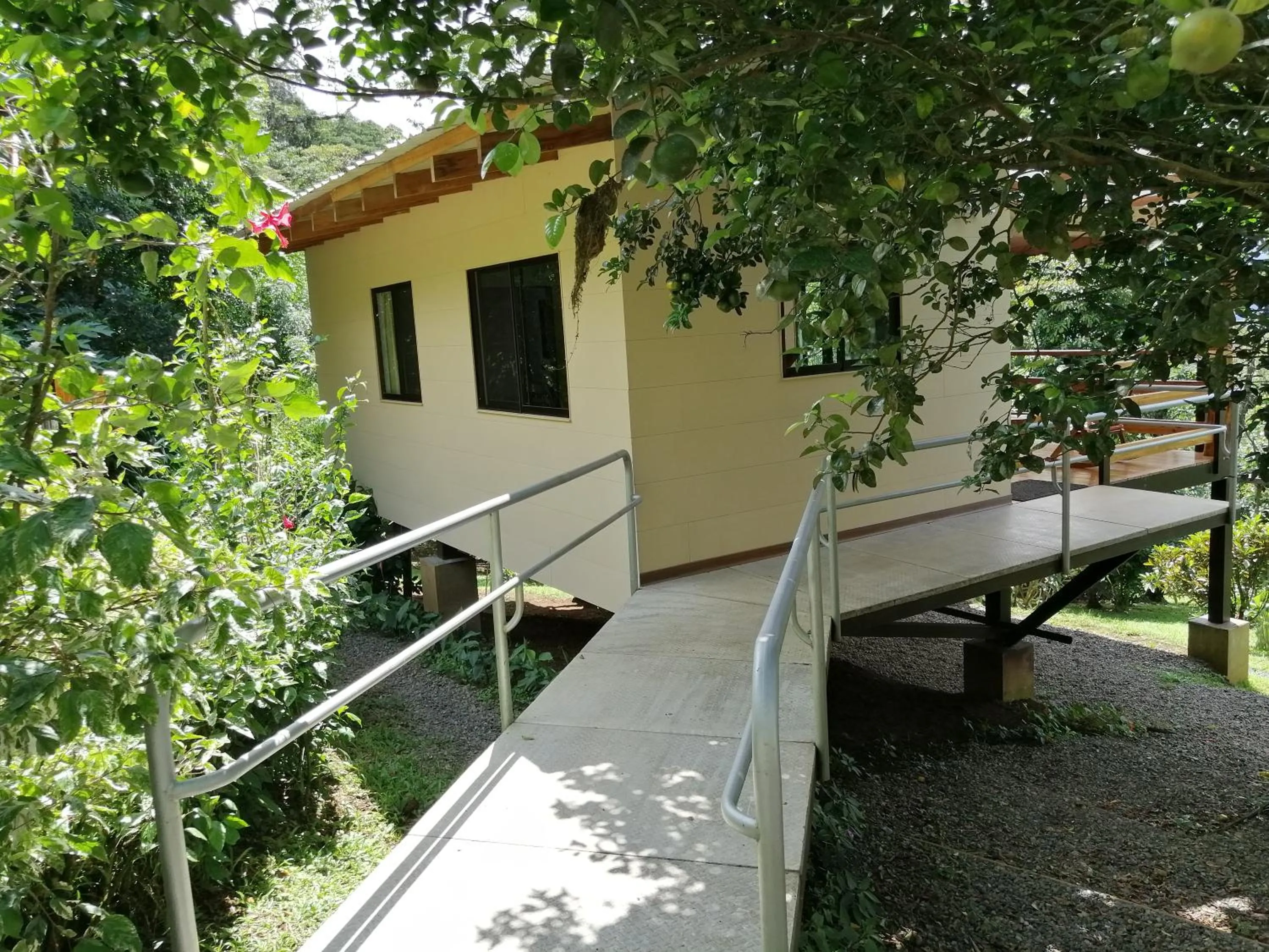 Property building in Aves de Tierras Altas