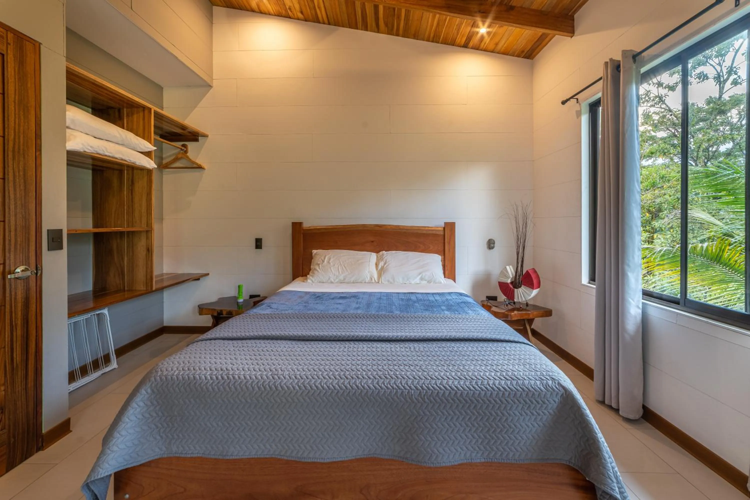 Bed in Aves de Tierras Altas