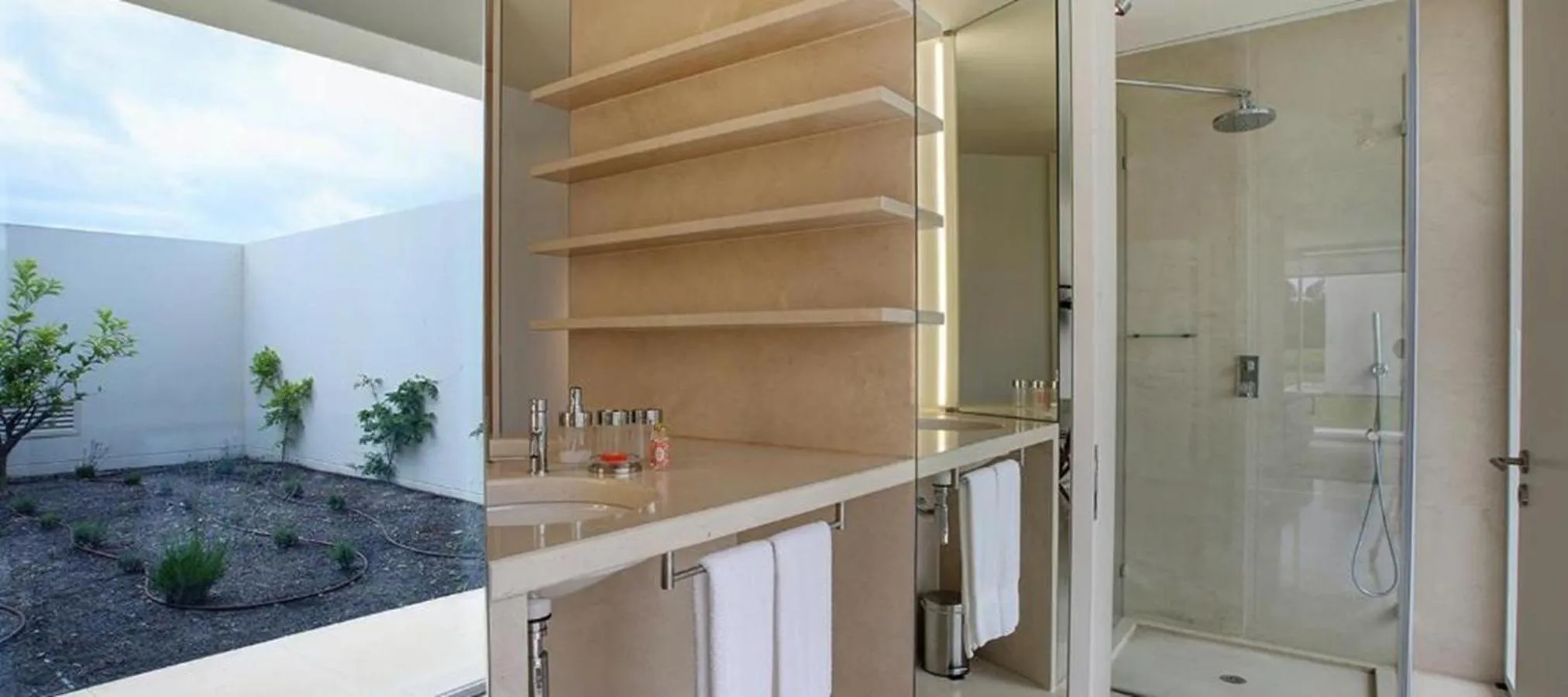 Bathroom in Bom Sucesso Resort