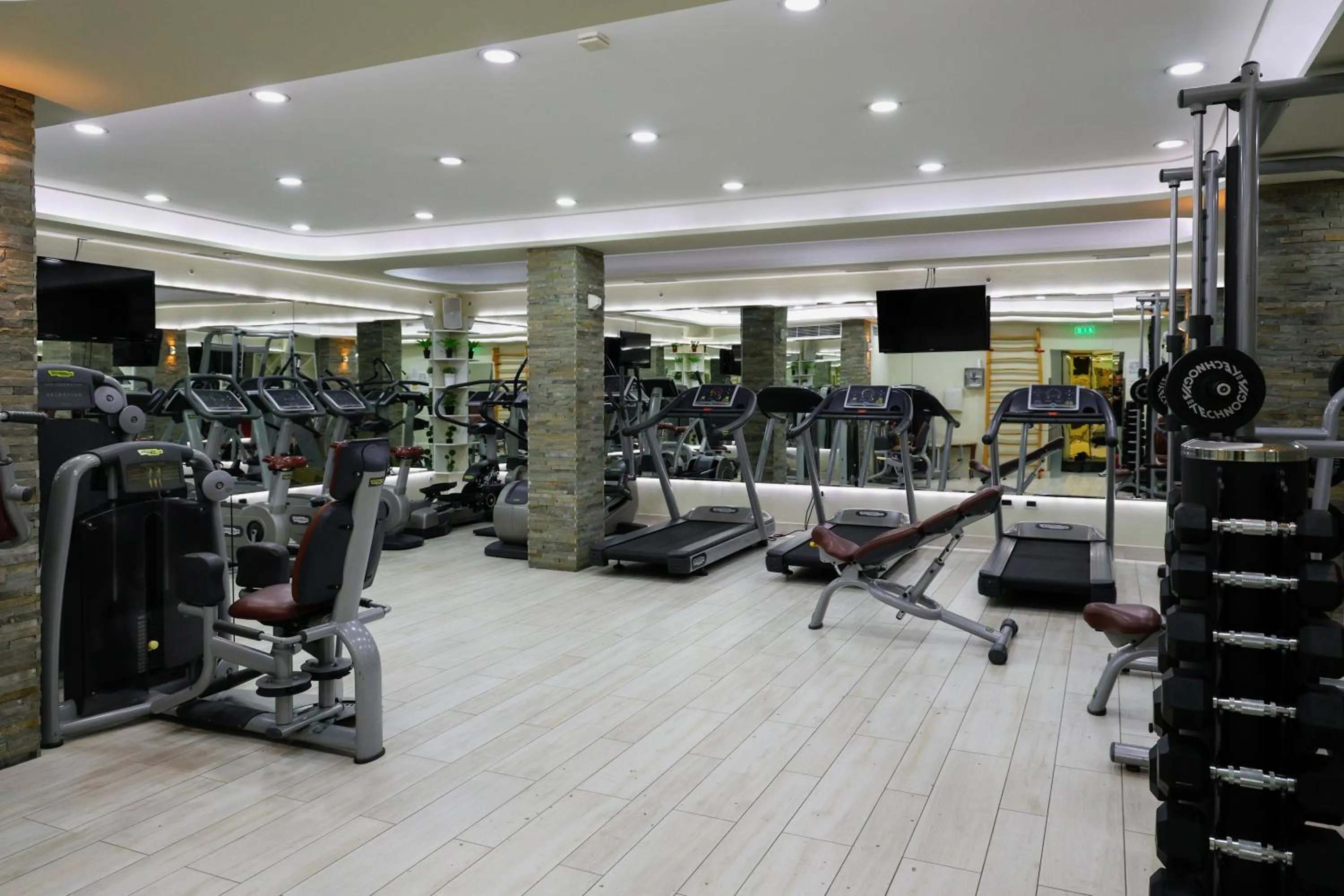 Fitness centre/facilities in Grand Hotel & Spa Tirana