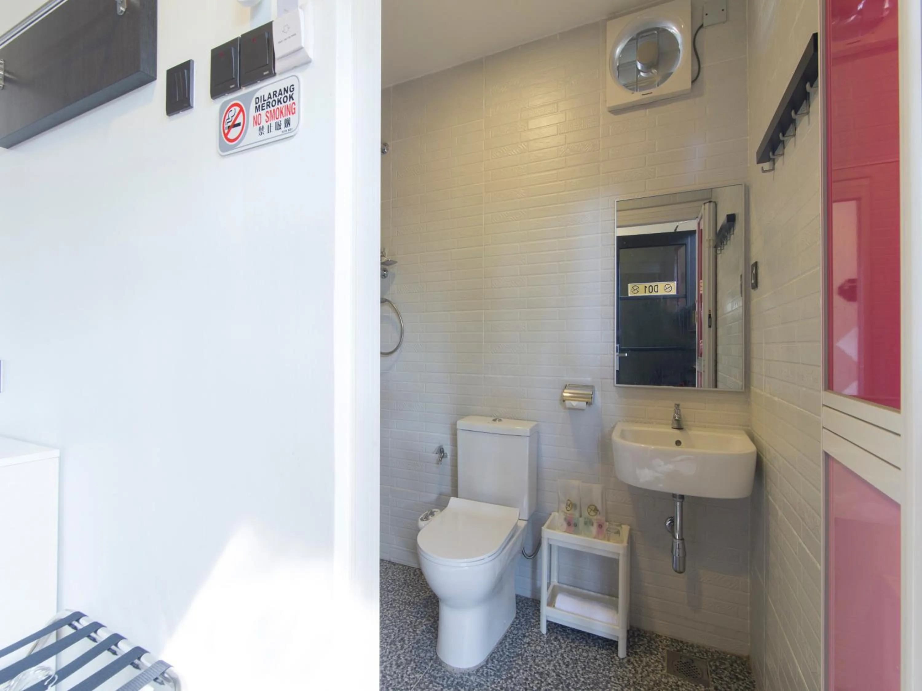 Bathroom in TT Dorf Hotel Matang