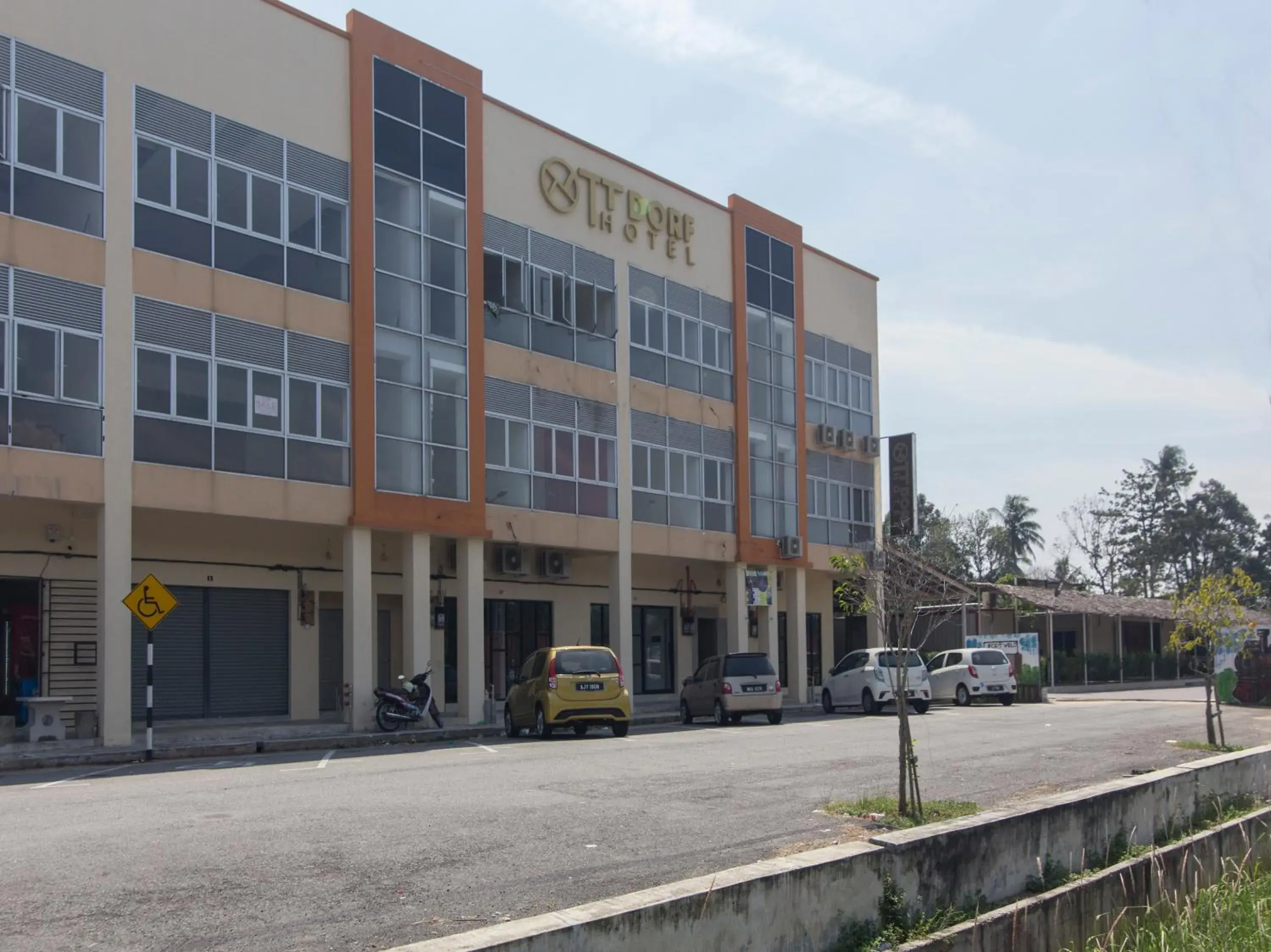 Facade/entrance in TT Dorf Hotel Matang Facade/entrance in TT Dorf Hotel Matang