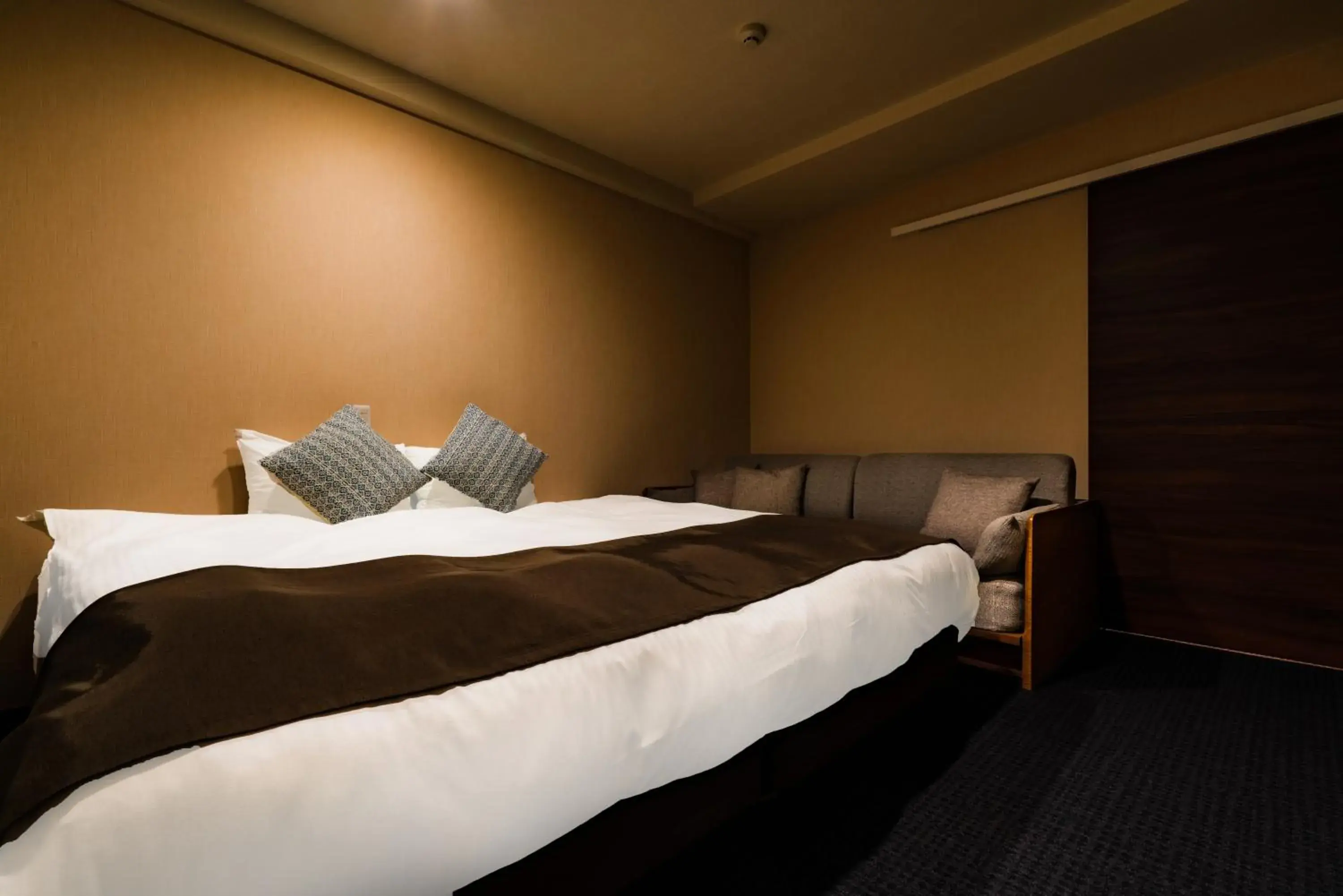 Bedroom, Bed in Randor Residence Susukino Suites Bedroom, Bed in Randor Residence Susukino Suites