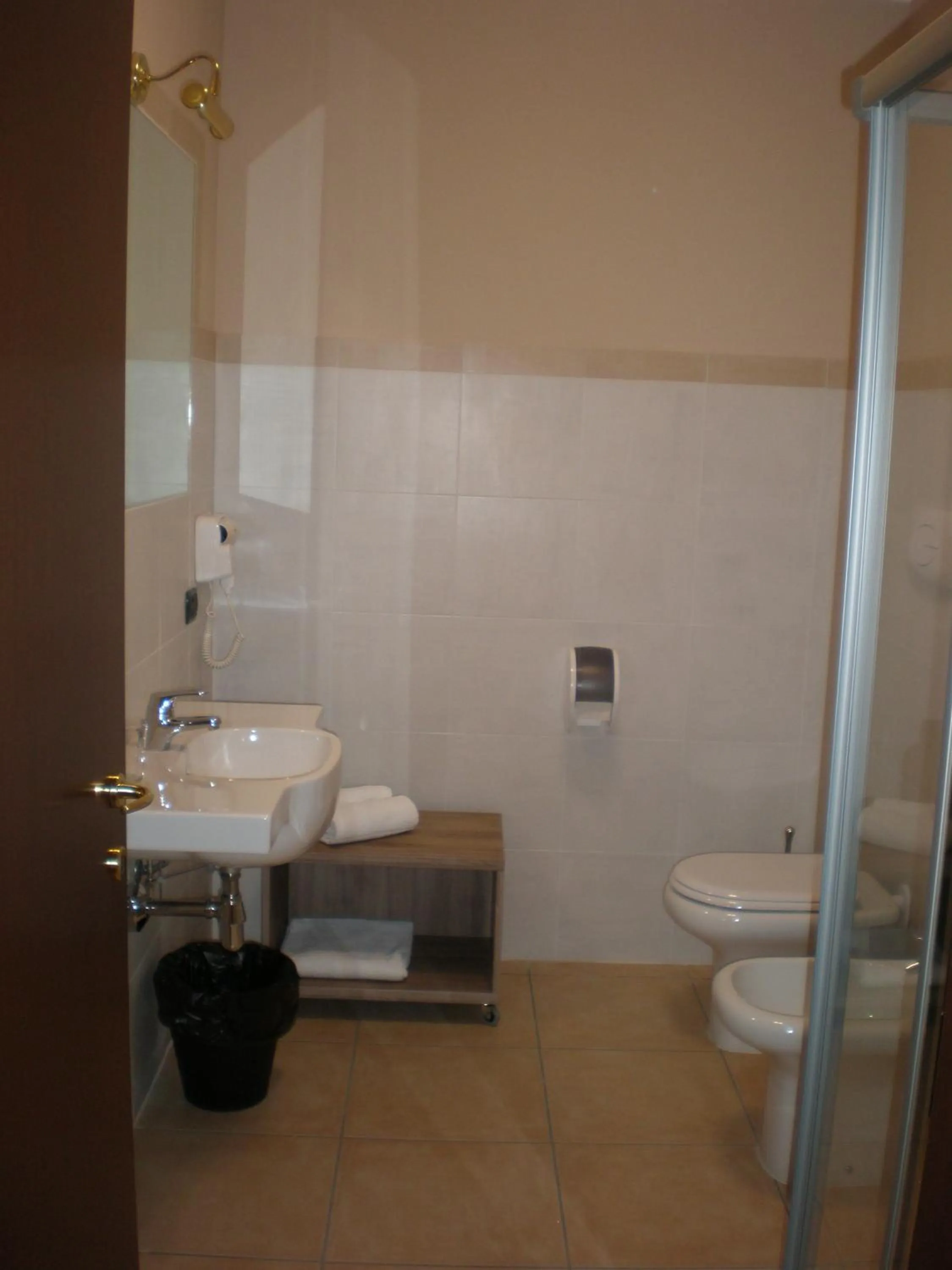 Bathroom in Valtidone Hotel