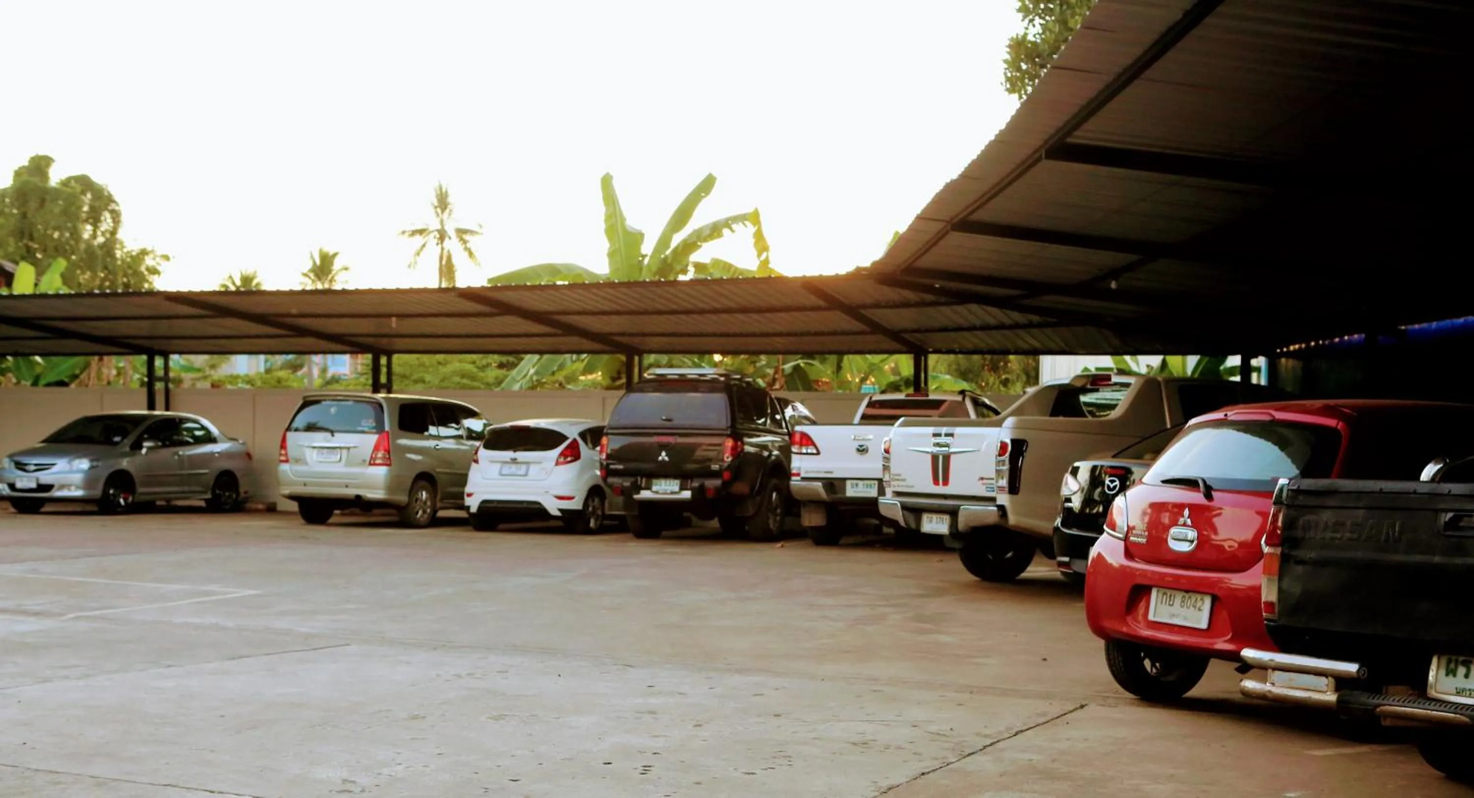 Area and facilities in The Resto