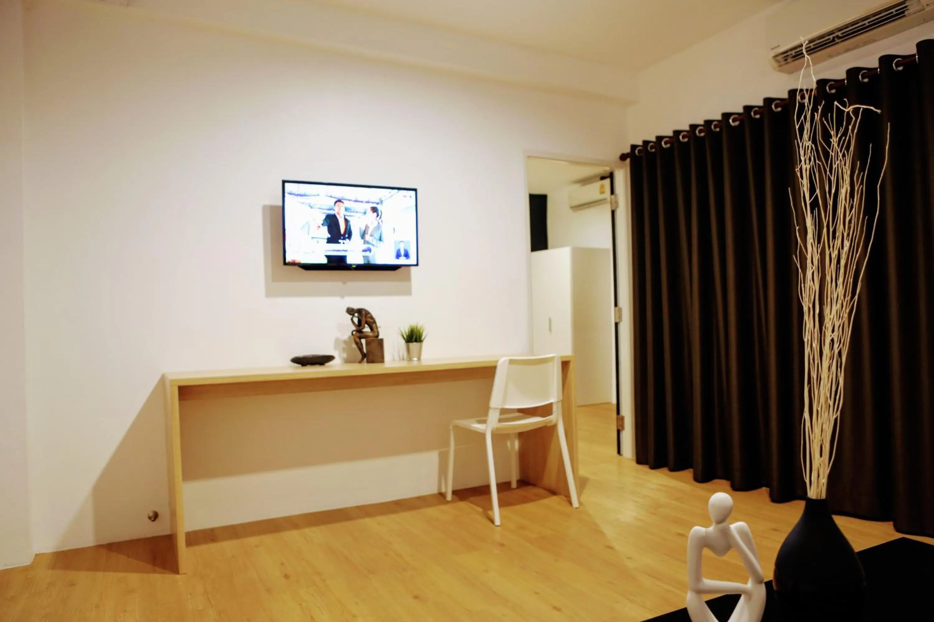 Living room in The Resto