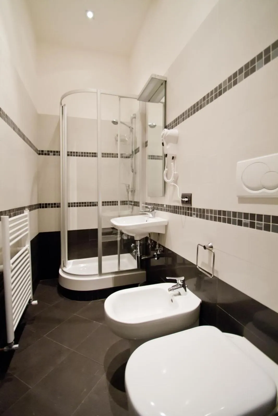 Bathroom in B&B Trieste Plus