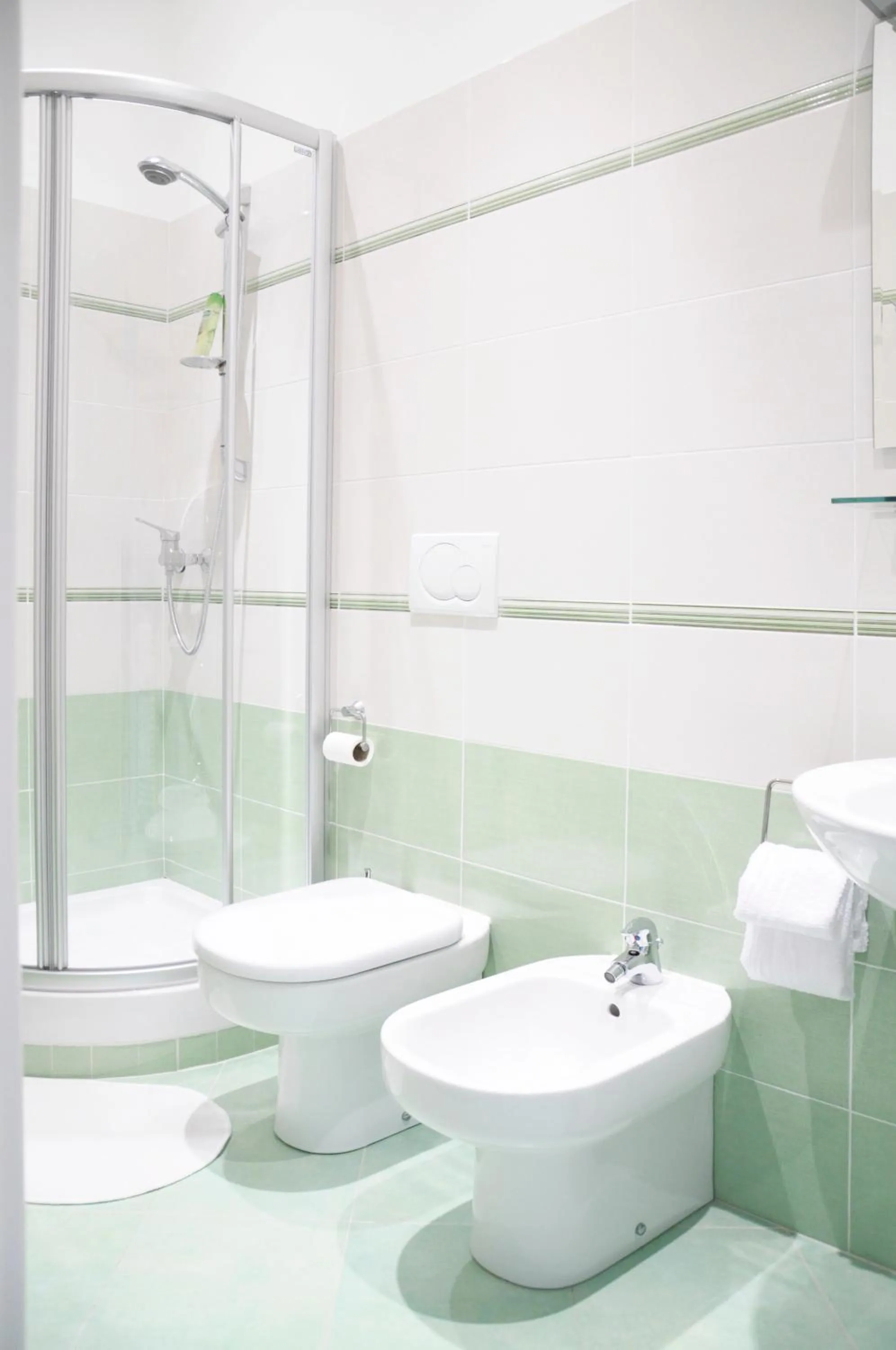 Shower in B&B Trieste Plus