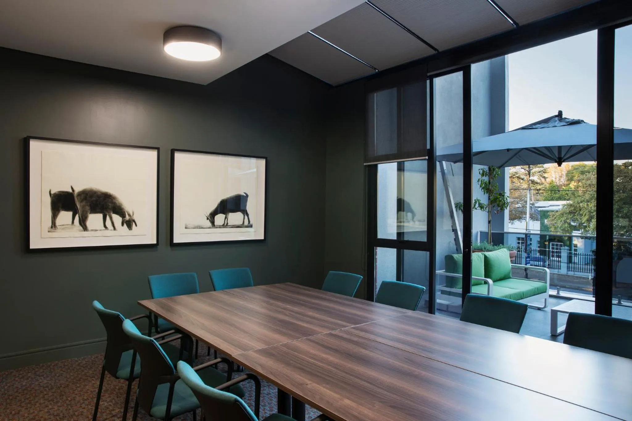 Business facilities in Home Suite Hotels Rosebank