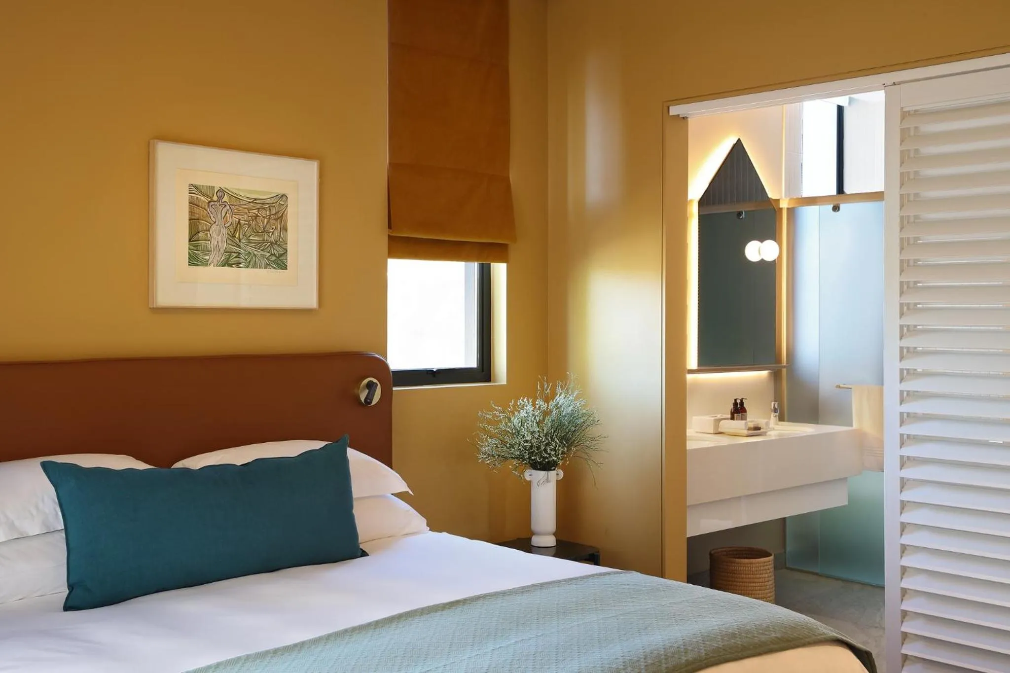 Bed in Home Suite Hotels Rosebank