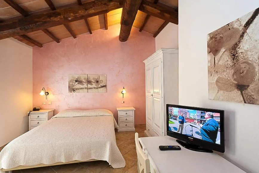 TV and multimedia, Bed in Corte In Fiore