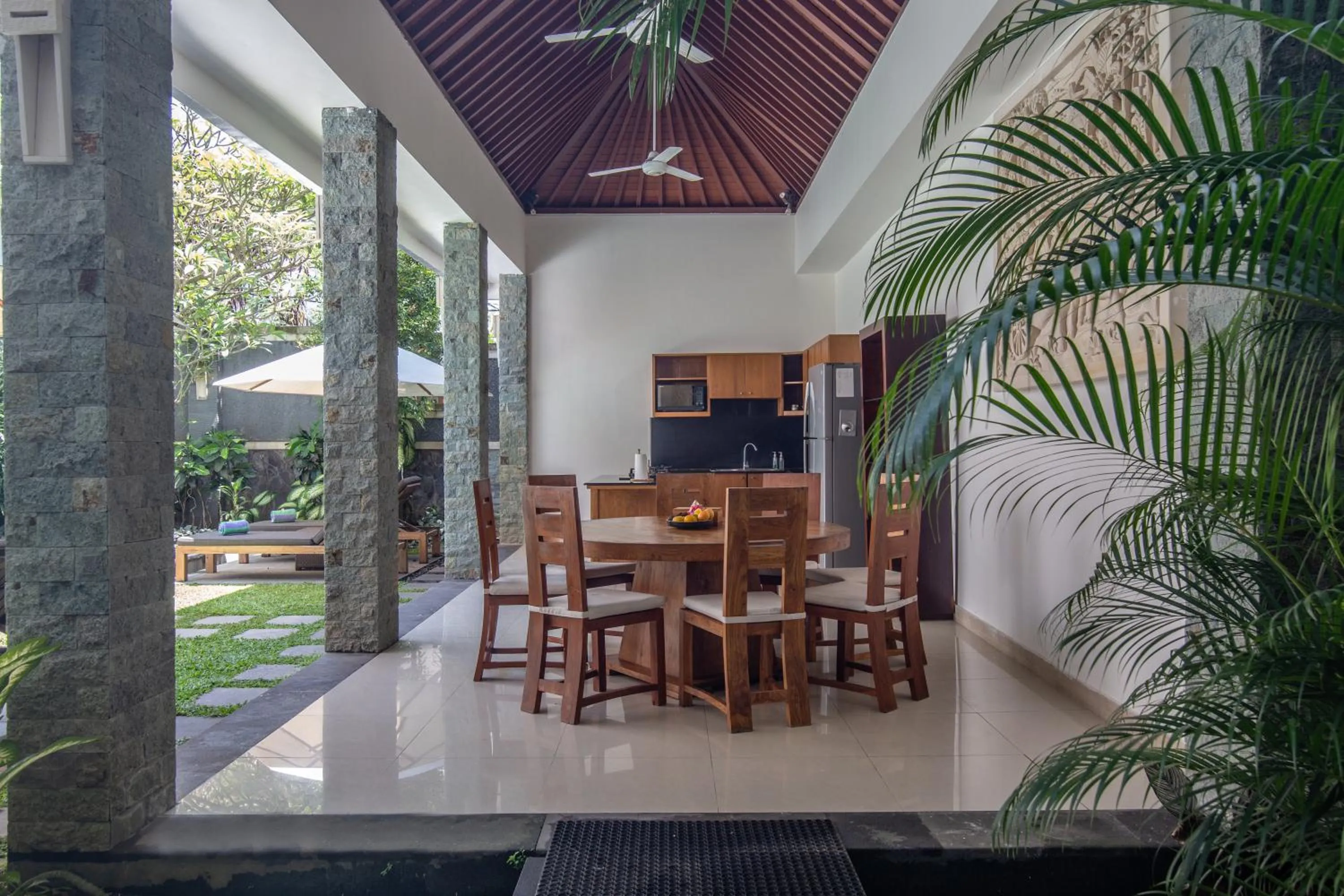 Dining area in Villa Verano at Echo Beach Canggu