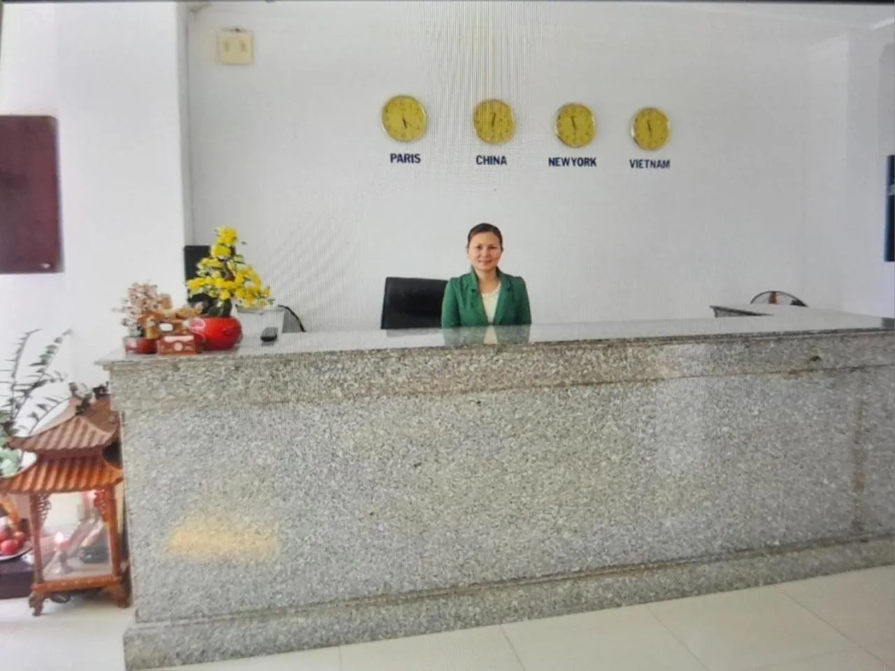 Phung Long Hotel