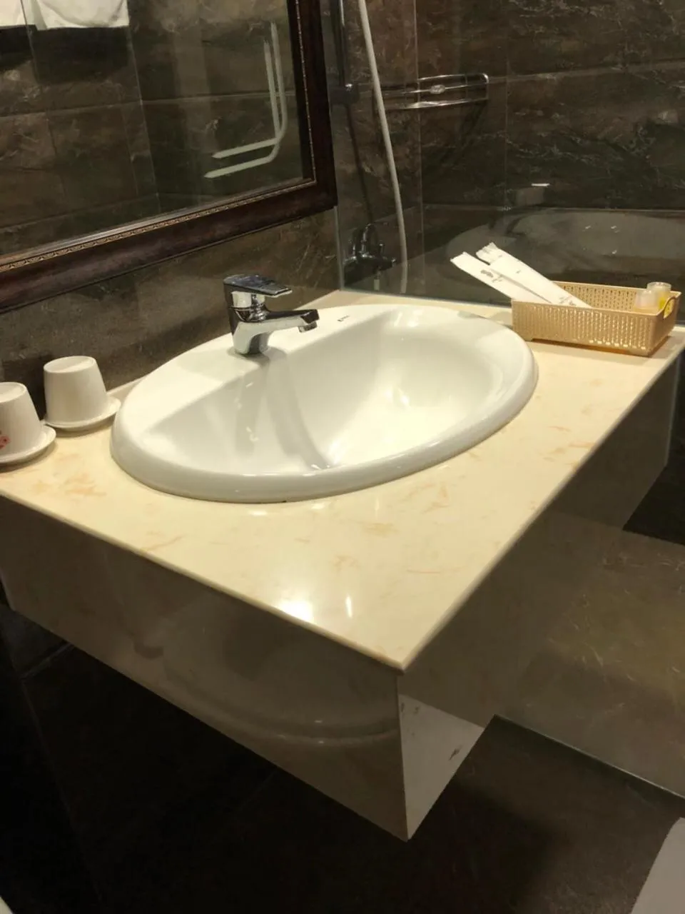 Phung Long Hotel