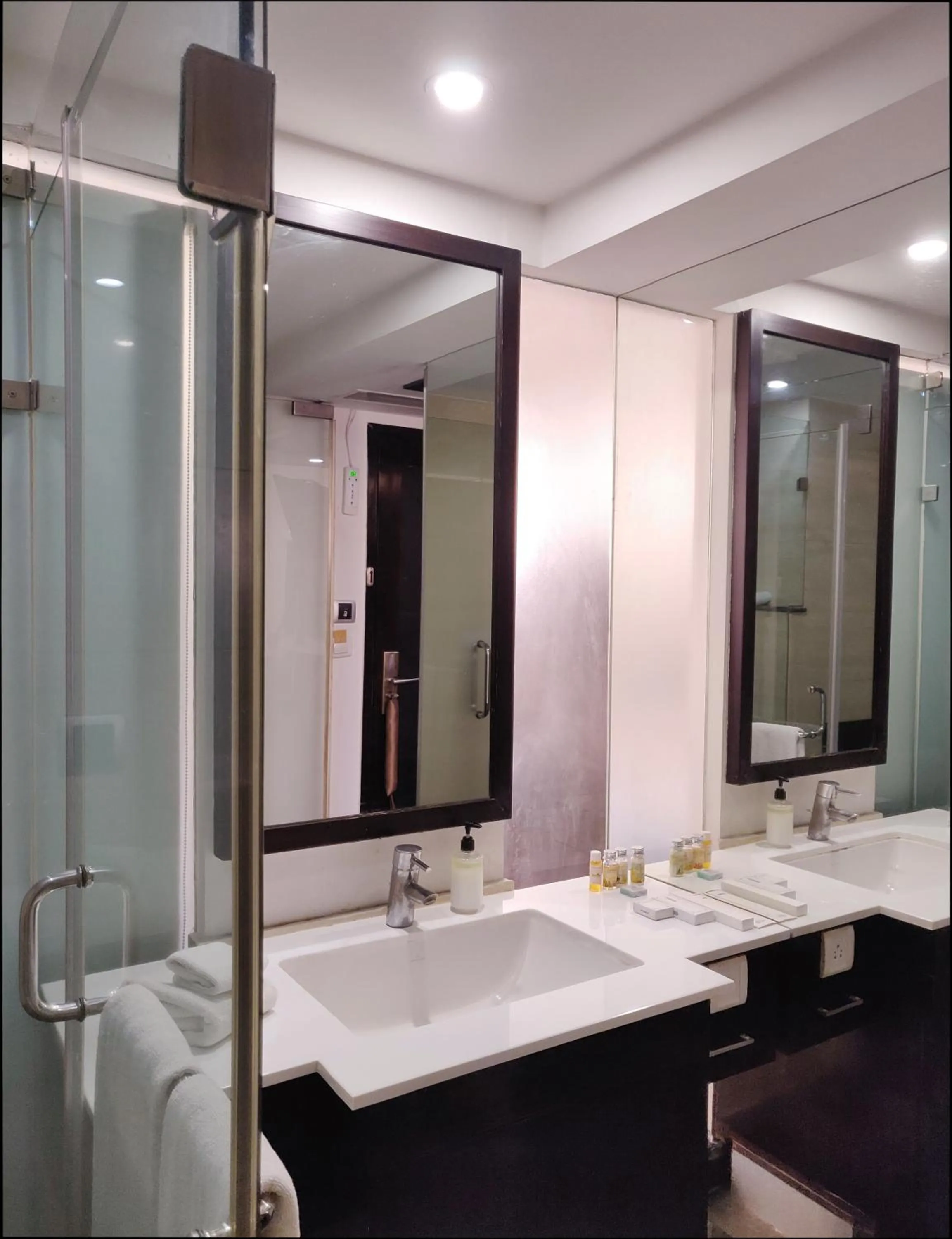 Bathroom in Virohaa Hotel