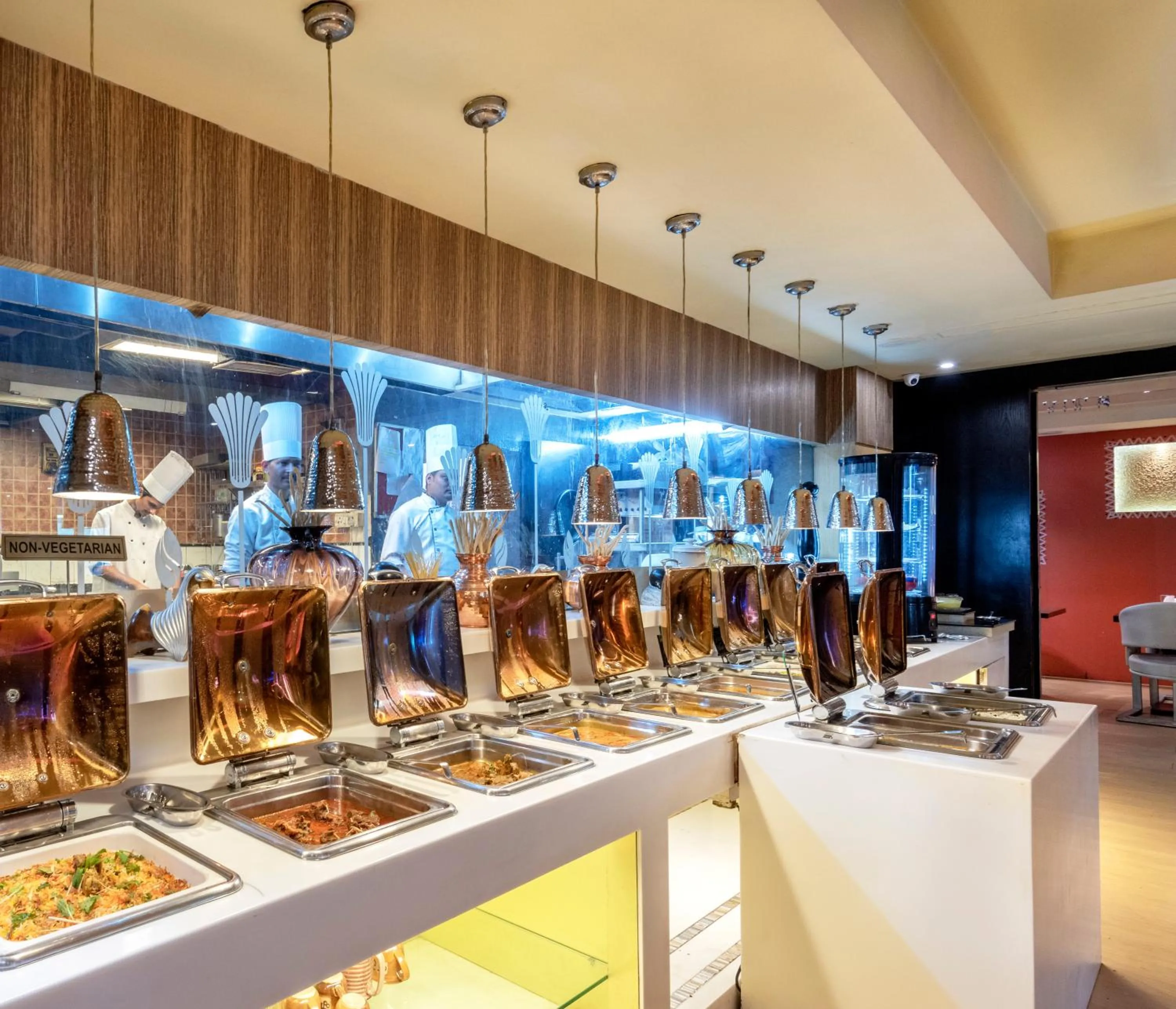 Restaurant/places to eat in Virohaa Hotel