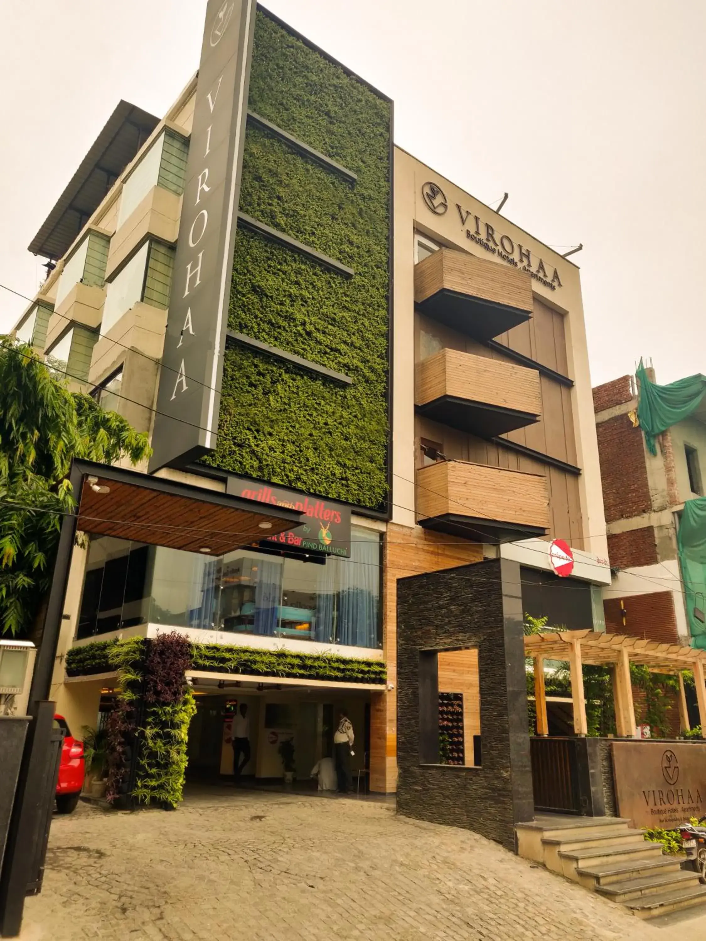 Facade/entrance in Virohaa Hotel Facade/entrance in Virohaa Hotel