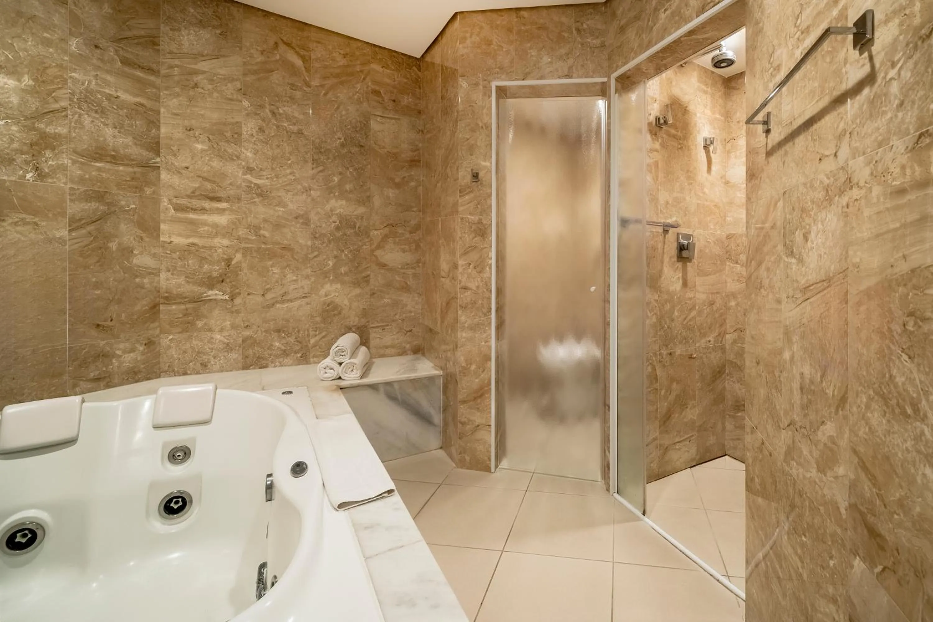 Bath in ibis Styles Sorocaba Santa Rosalia