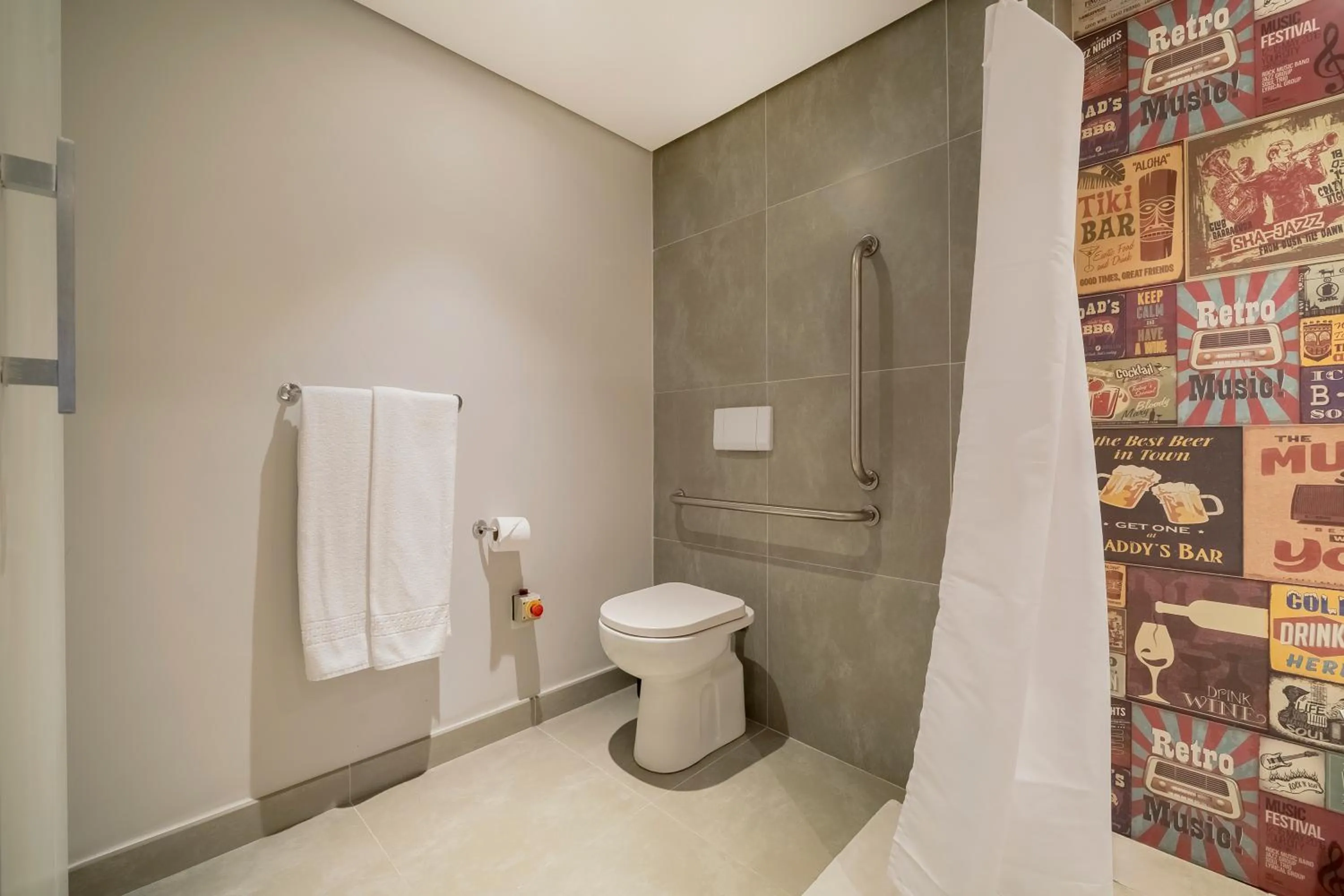 Bathroom in ibis Styles Sorocaba Santa Rosalia