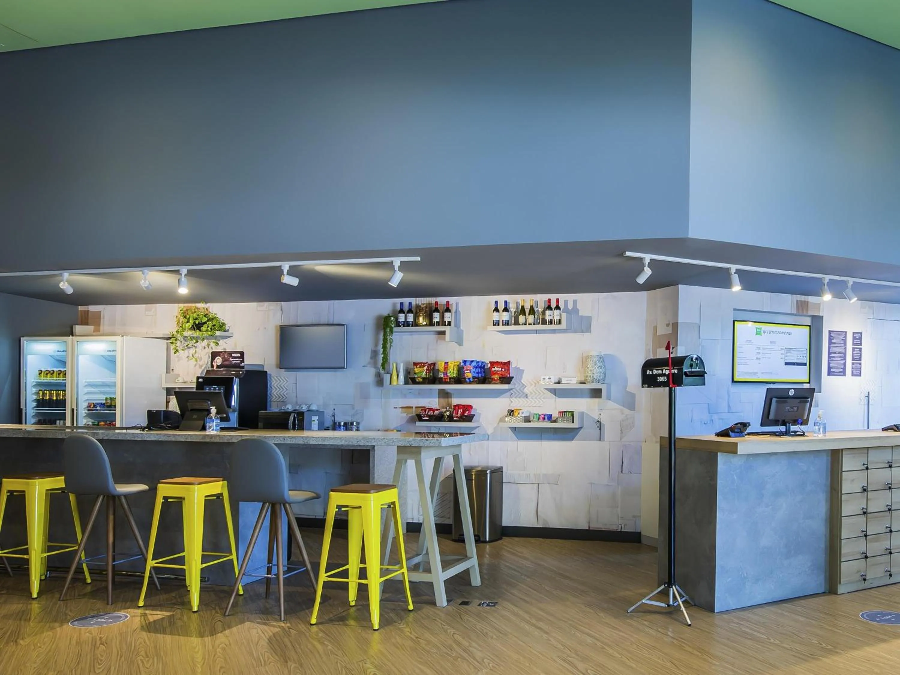 Lounge or bar in ibis Styles Sorocaba Santa Rosalia