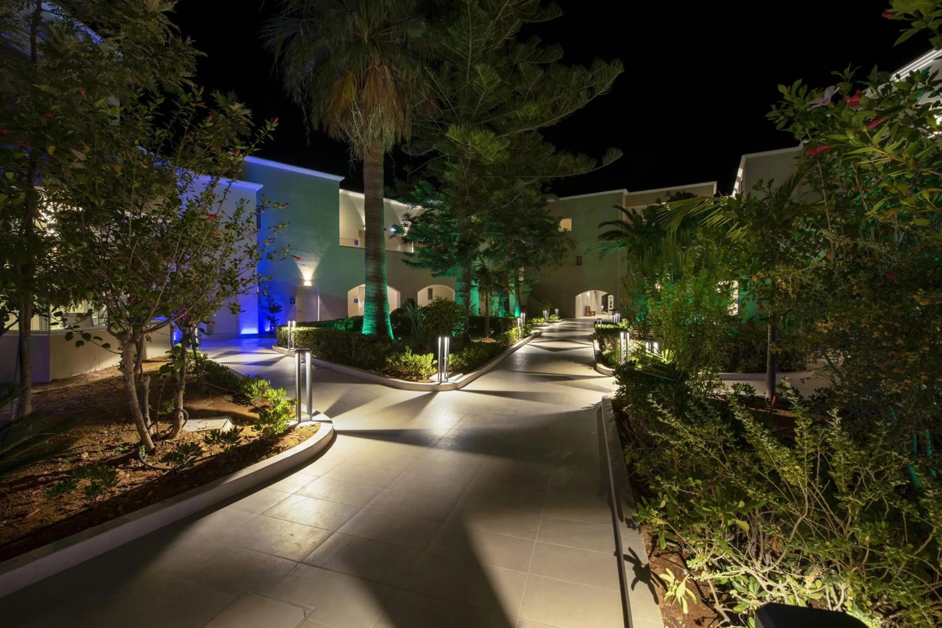 Vantaris Luxury Beach Resort