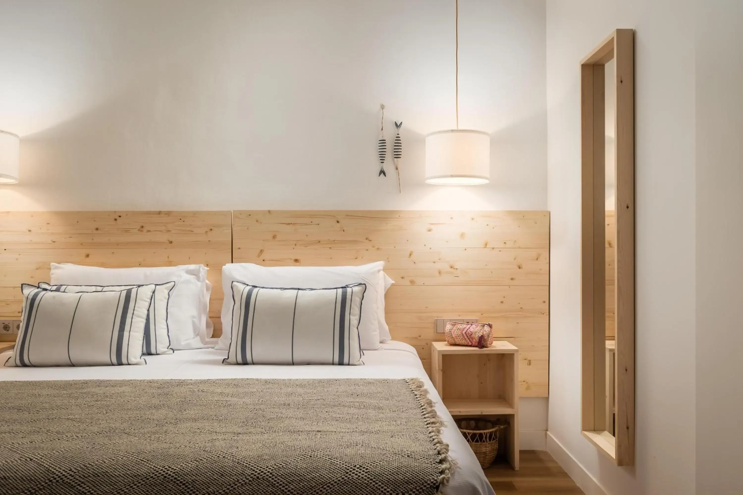 Photo of the whole room, Bed in ALEGRIA Mariner Adults Only Photo of the whole room, Bed in ALEGRIA Mariner Adults Only