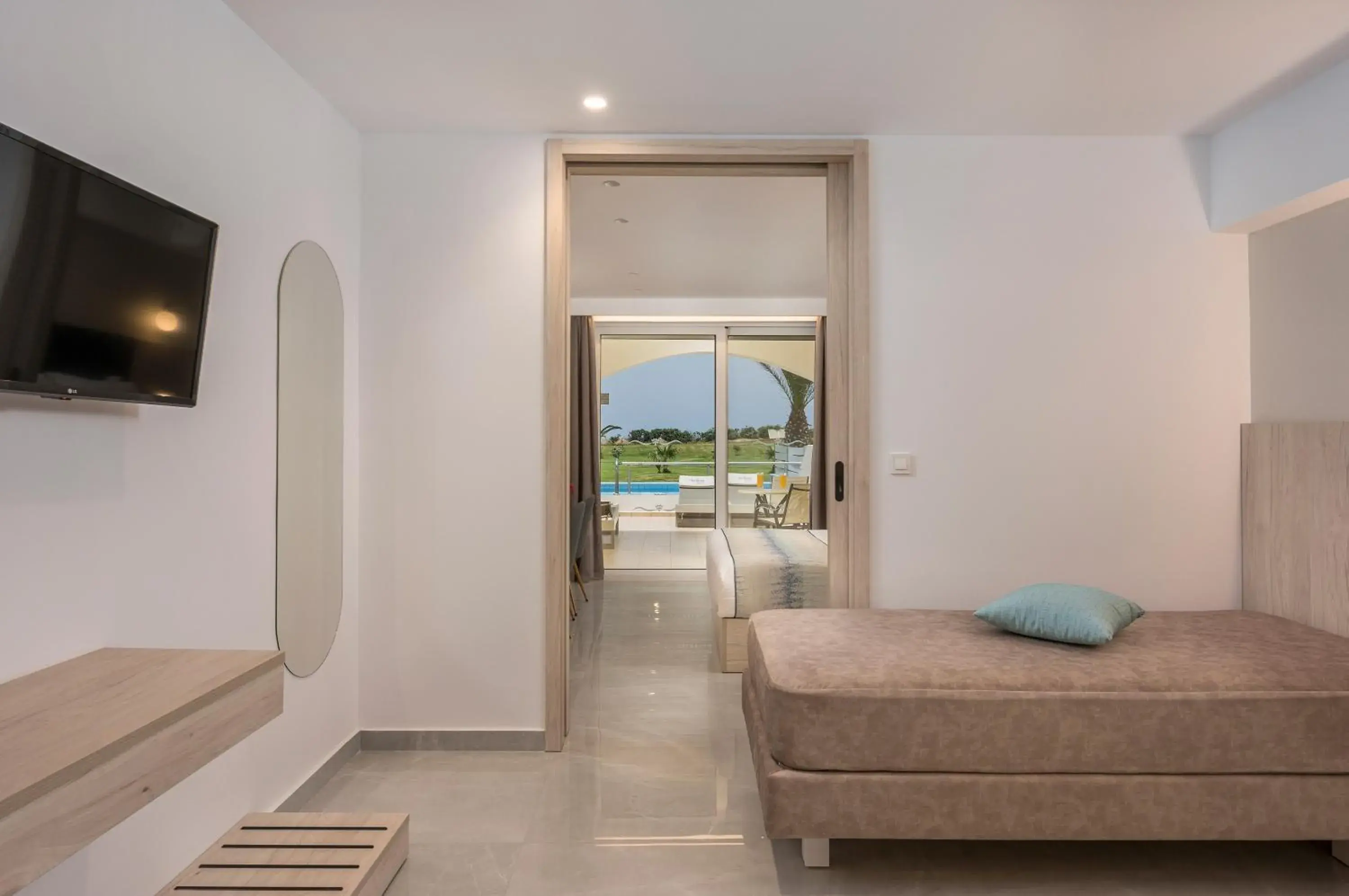 Deluxe Family Suite in Vantaris Palace Deluxe Family Suite in Vantaris Palace