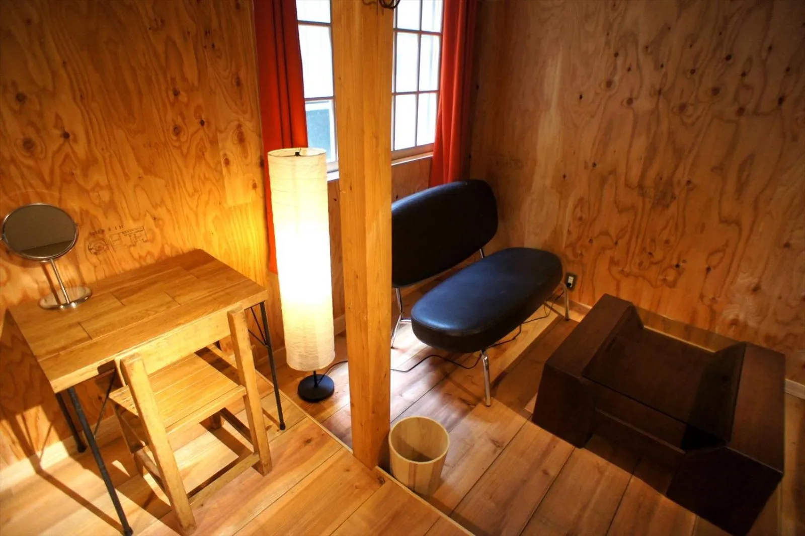 Photo of the whole room in Saku Cafe