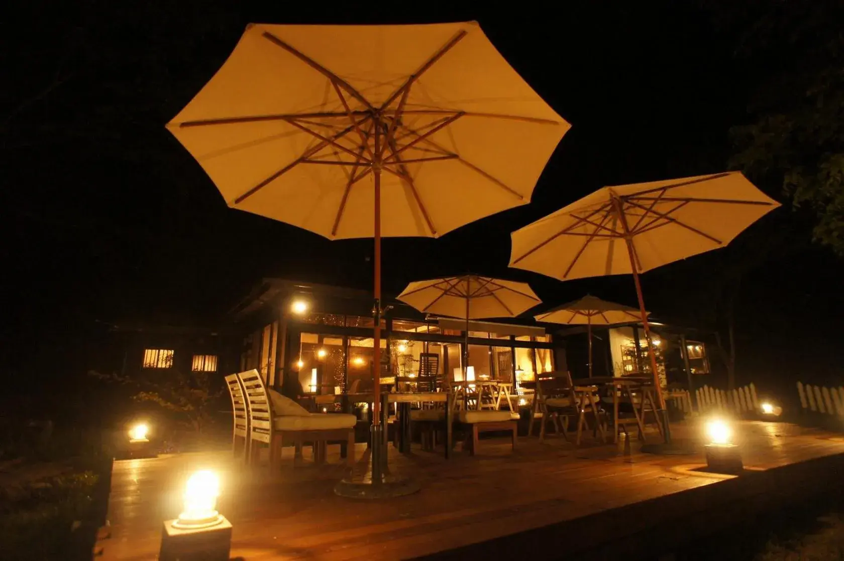 Facade/entrance in Saku Cafe Facade/entrance in Saku Cafe