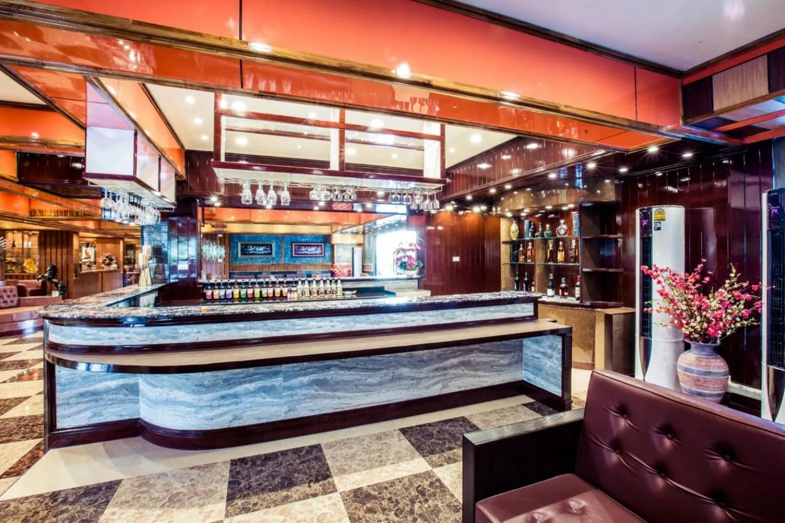 Lounge or bar in Grand Parazo Hotel Suvarnbhumi Airport