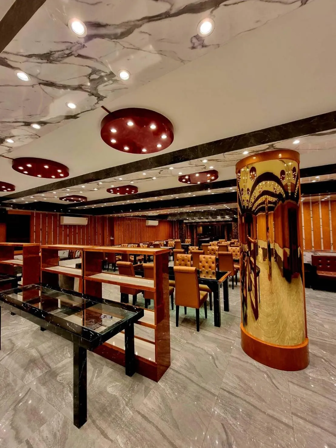 Restaurant/places to eat in Grand Parazo Hotel Suvarnbhumi Airport