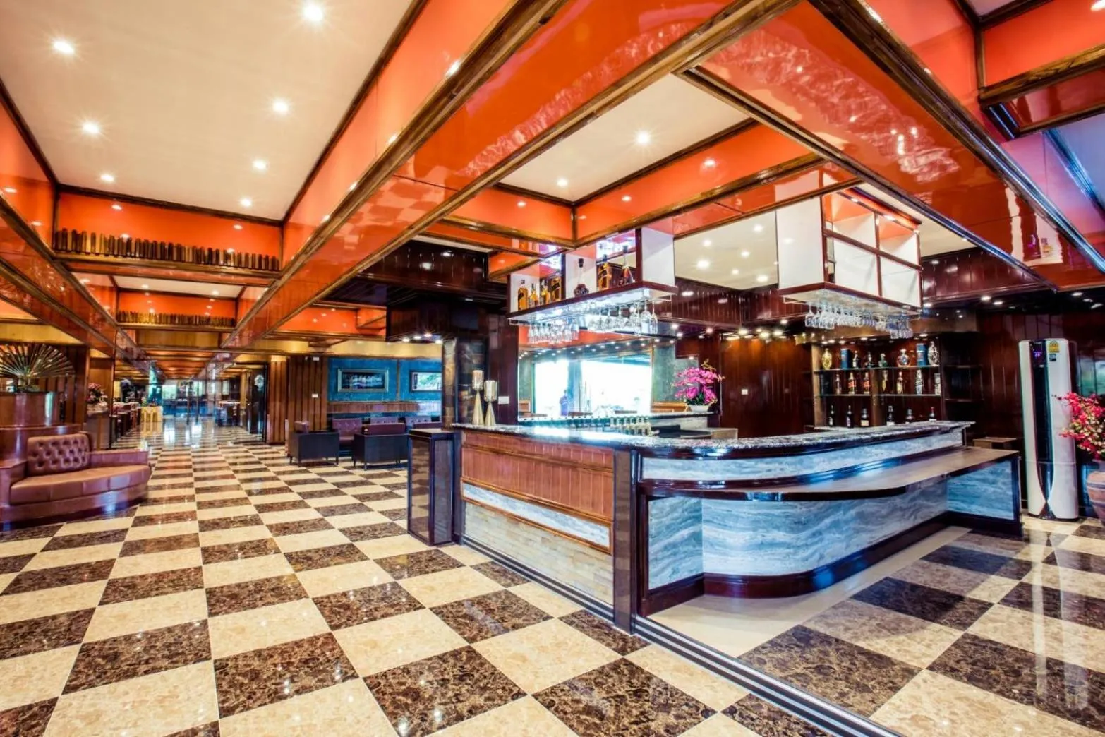 Lobby or reception in Grand Parazo Hotel Suvarnbhumi Airport