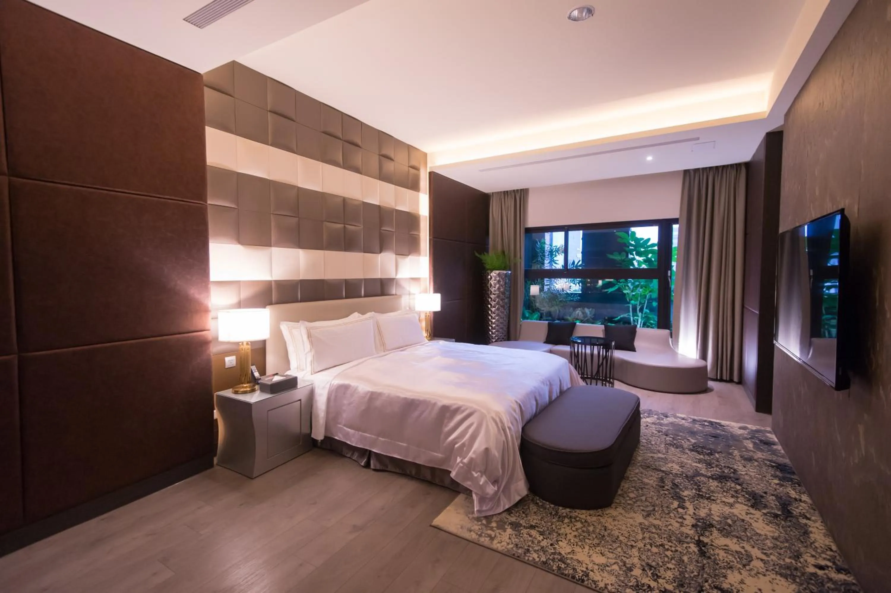 Bed in J Moon Villa Motel