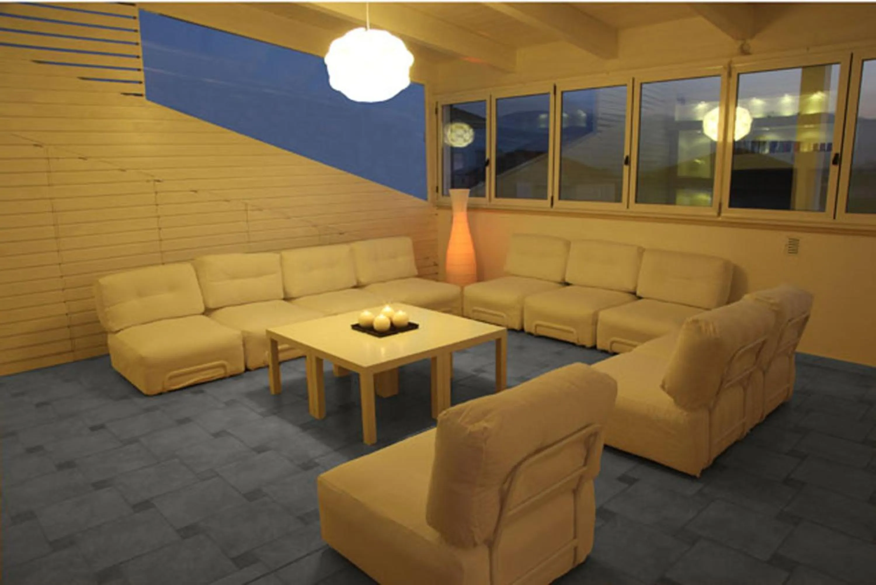 Communal lounge/ TV room in Il Falco e Il Gabbiano