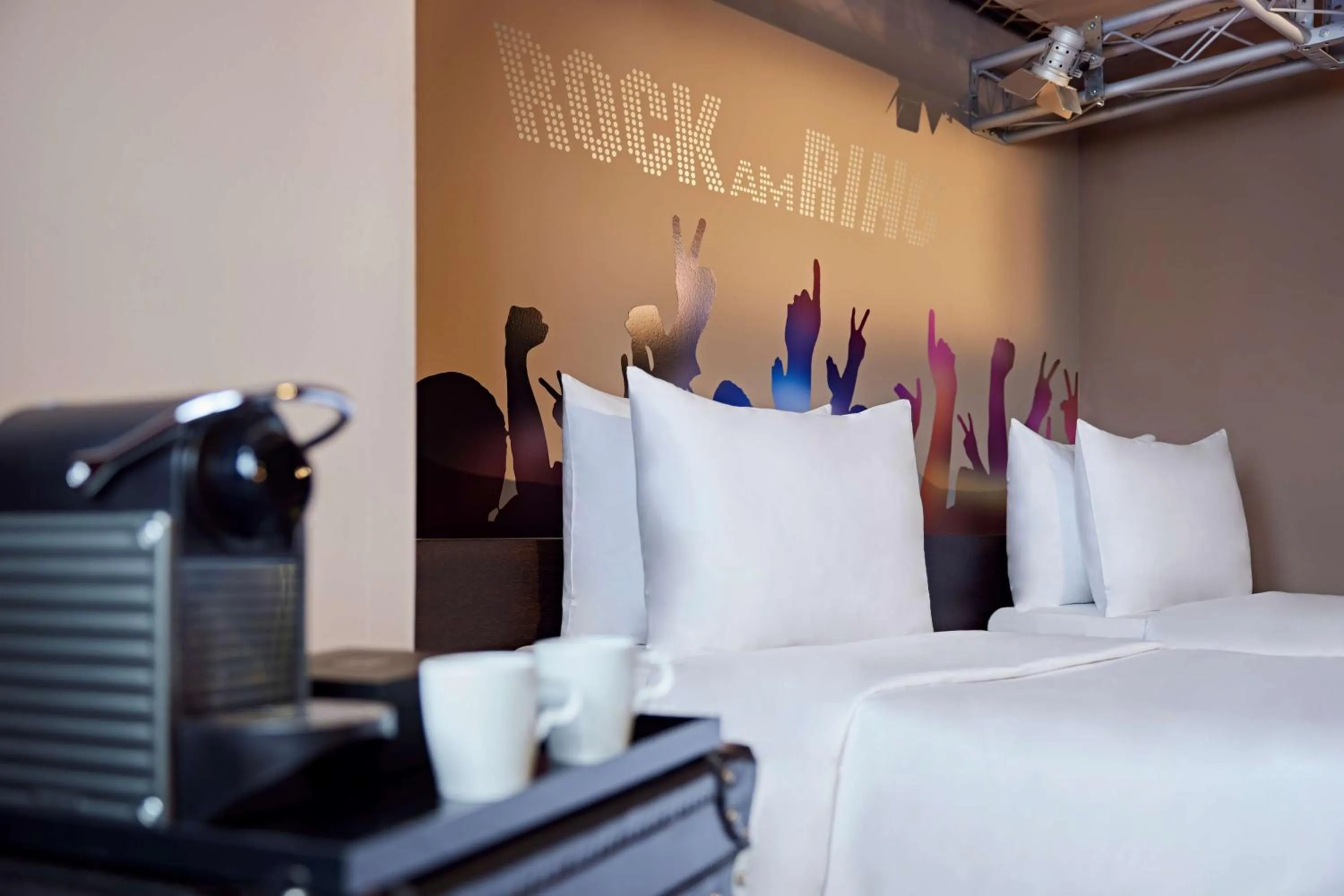 Deluxe Twin Room in Nürburgring Motorsport Hotel