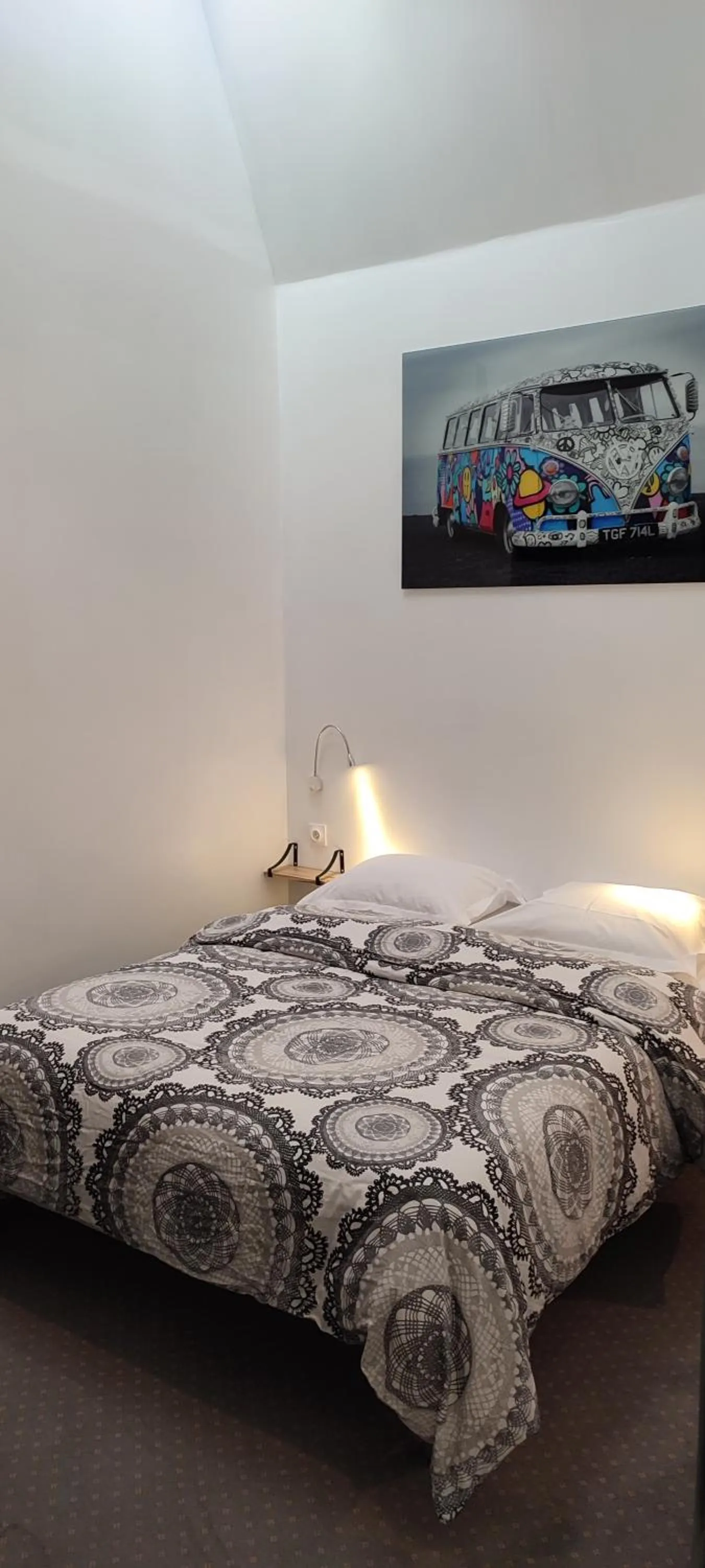 Photo of the whole room, Bed in Mauguio Center Hôtel