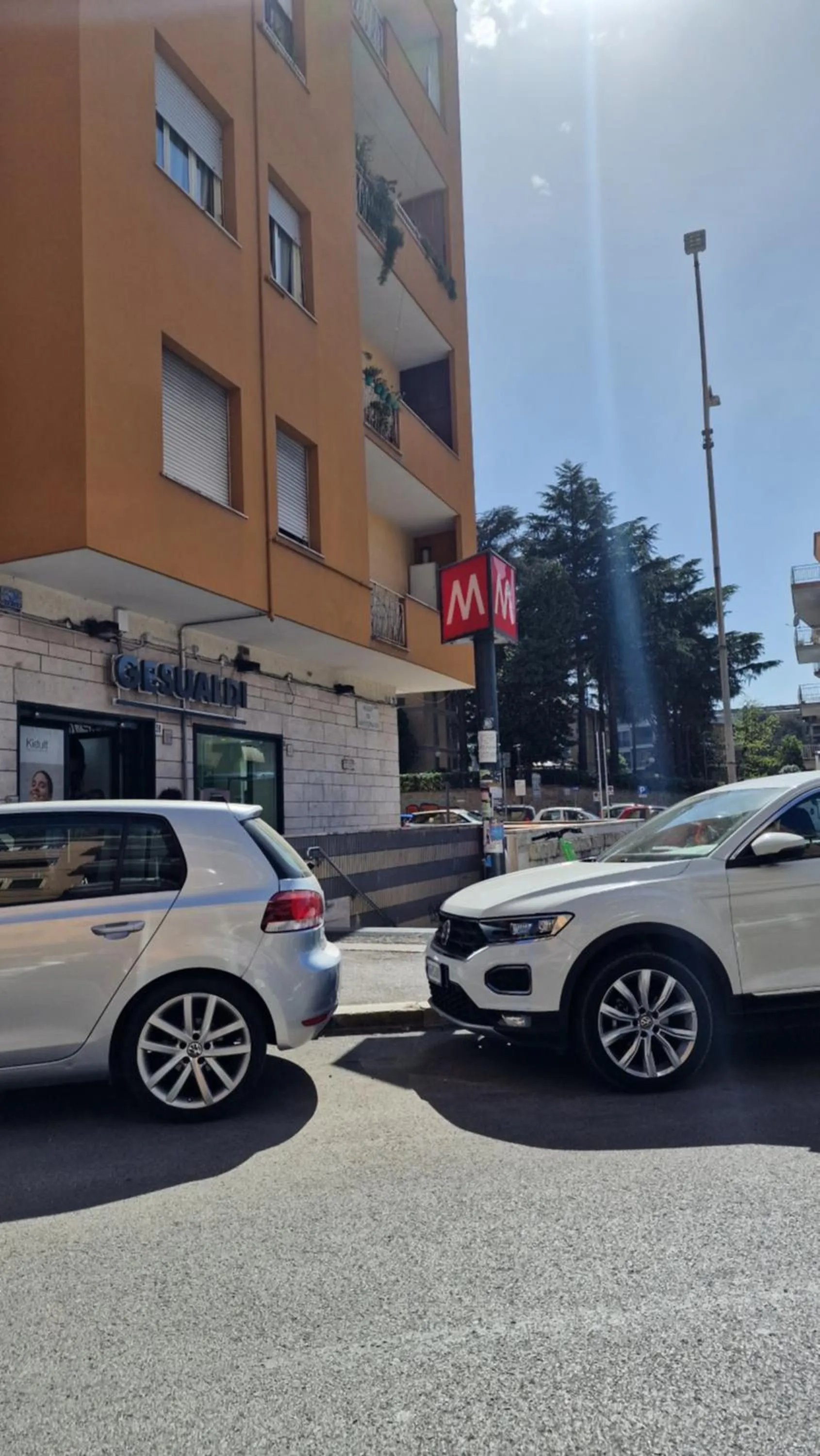 Property building in Livingvaticano